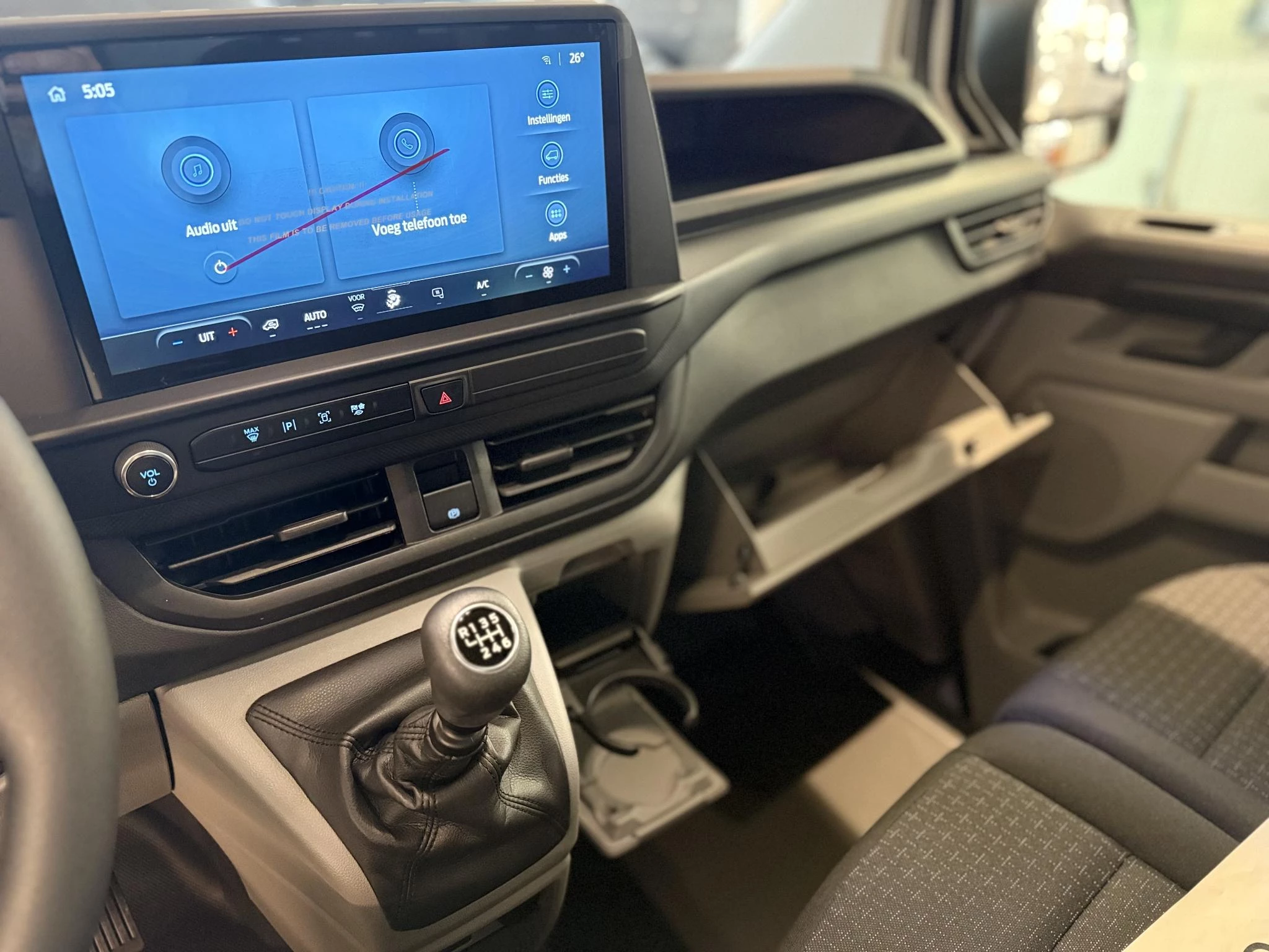 Ford-Transit Custom-image-12