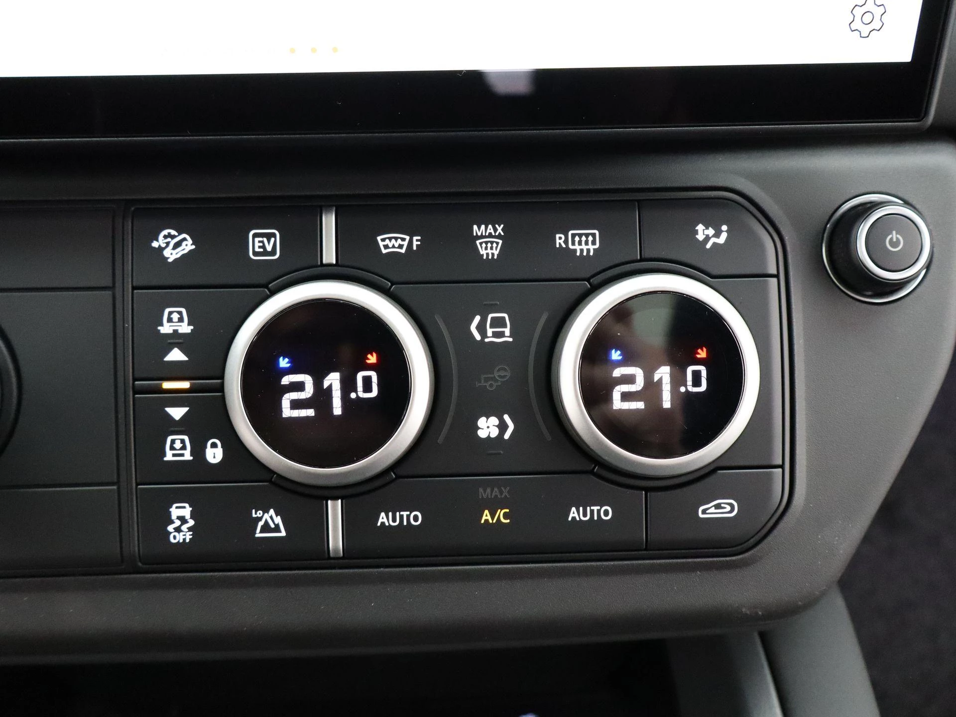 Land Rover-Defender-image-20