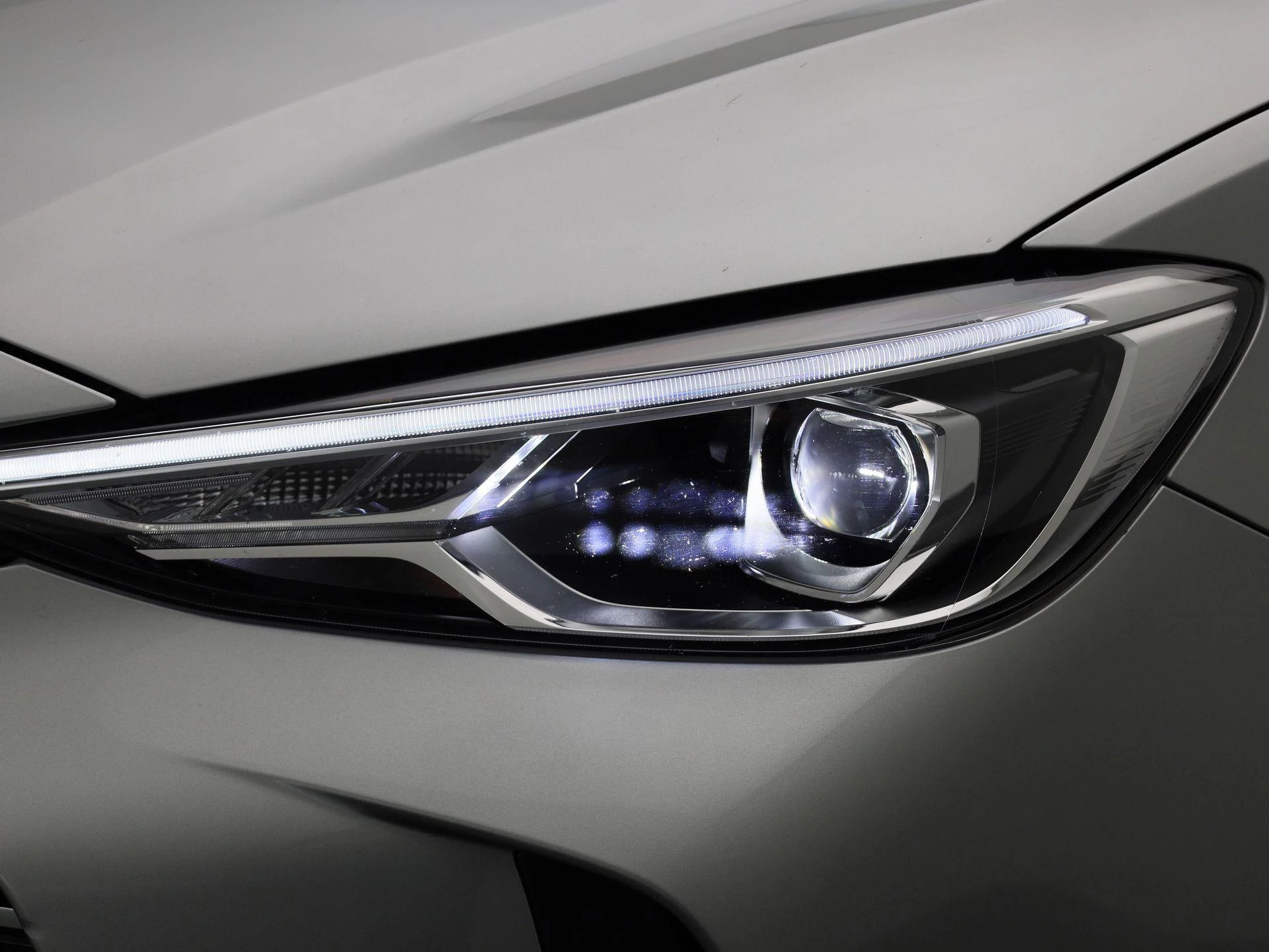 MG-ZS-image-12
