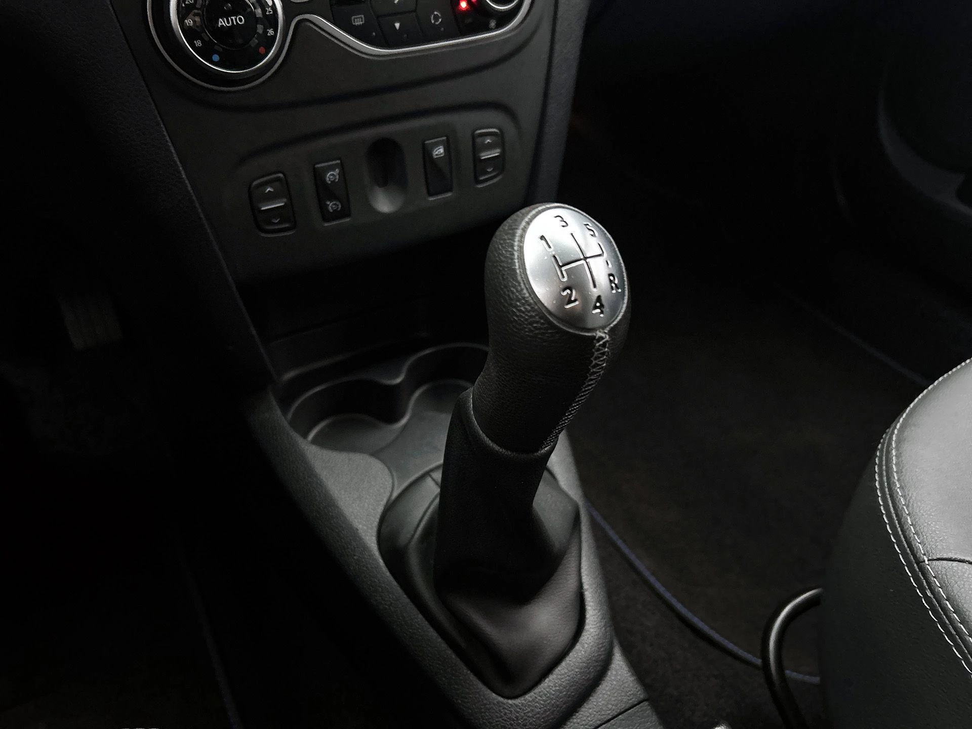 Dacia-Logan-image-23