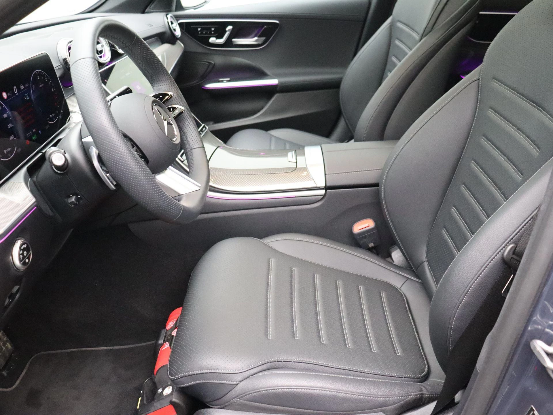 Mercedes-Benz C-Klasse 300 de 4MATIC Break AMG Line + LEDER + PANO + TREKHAAK + DIGITAL LIGHT +