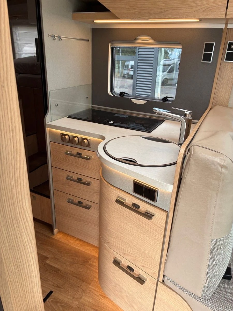Hymer--image-11