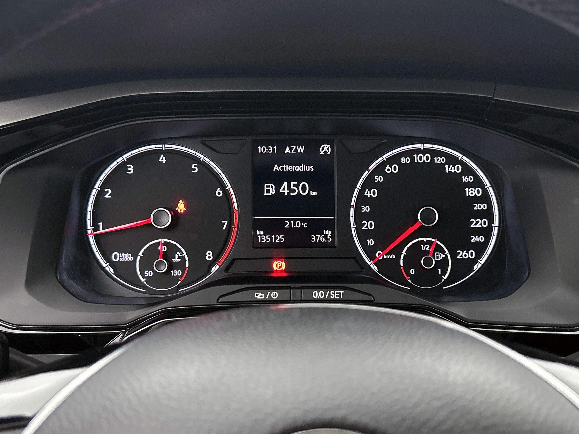 Volkswagen-Polo-image-10