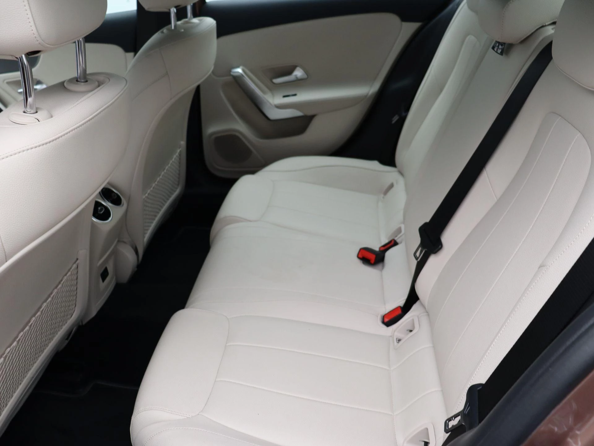 Mercedes-Benz Classe A 180 Business Line + LEDER + SENSOREN + CAMERA +