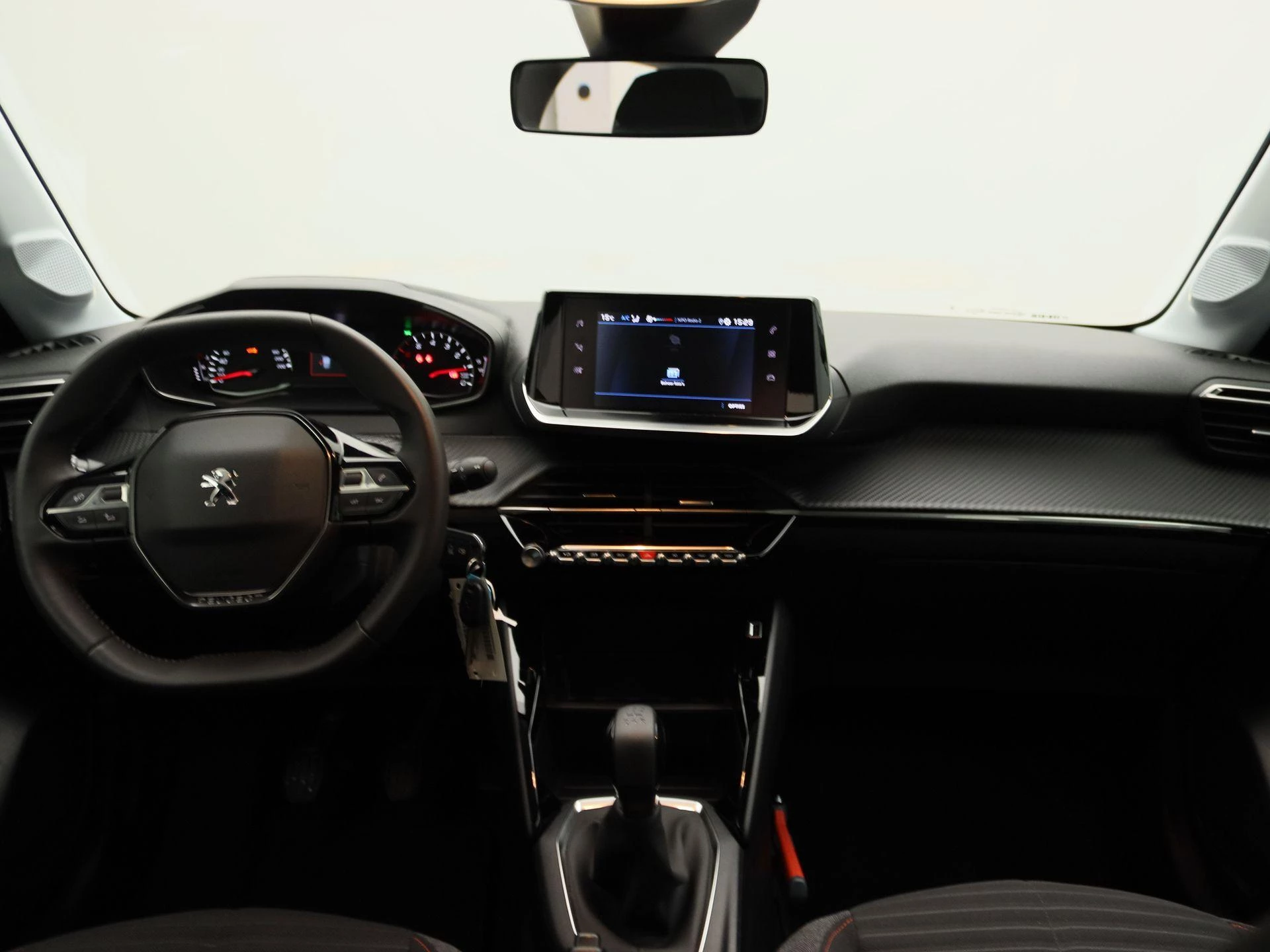 Peugeot-208-image-11