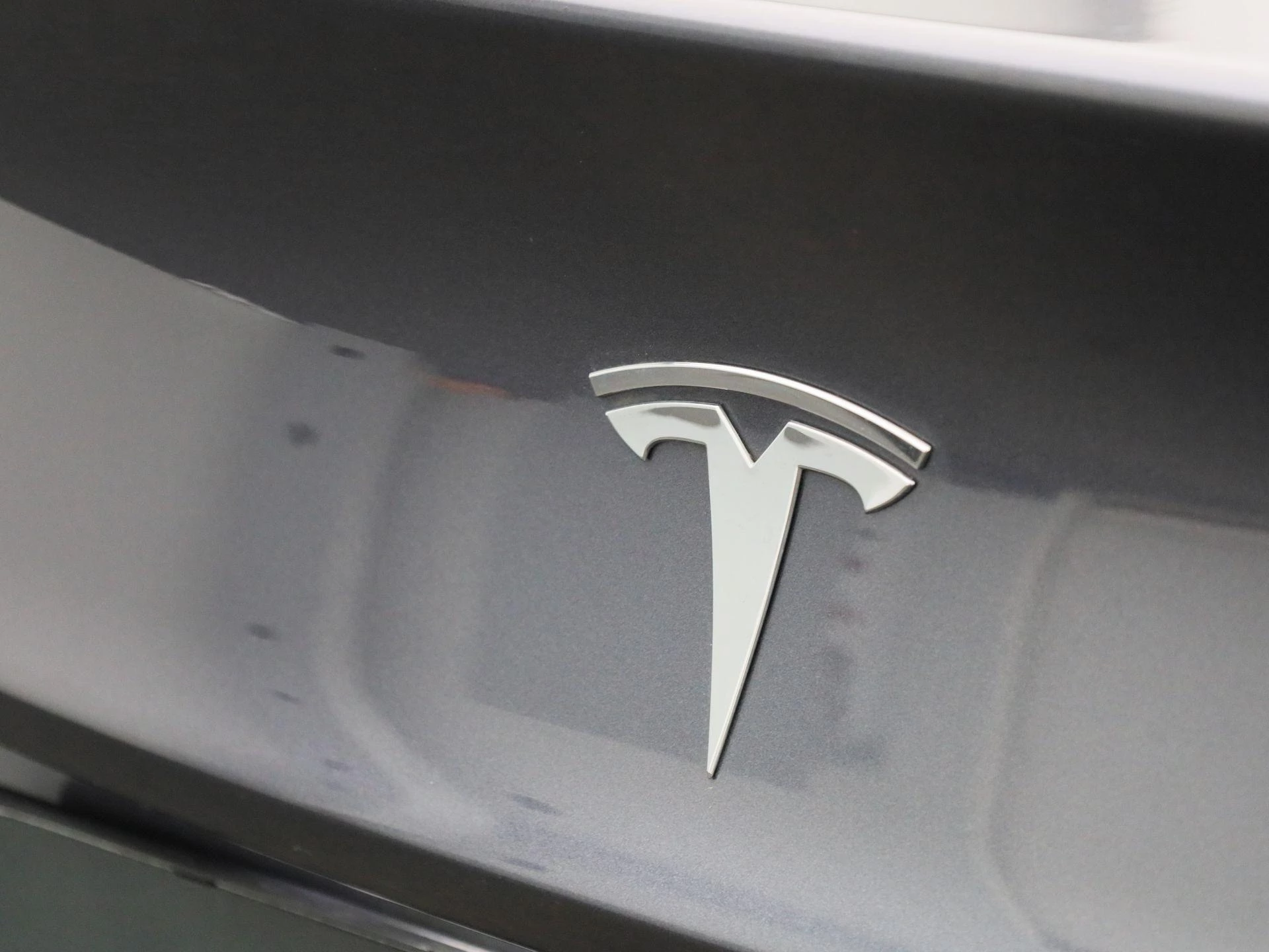 Tesla-Model 3-image-40