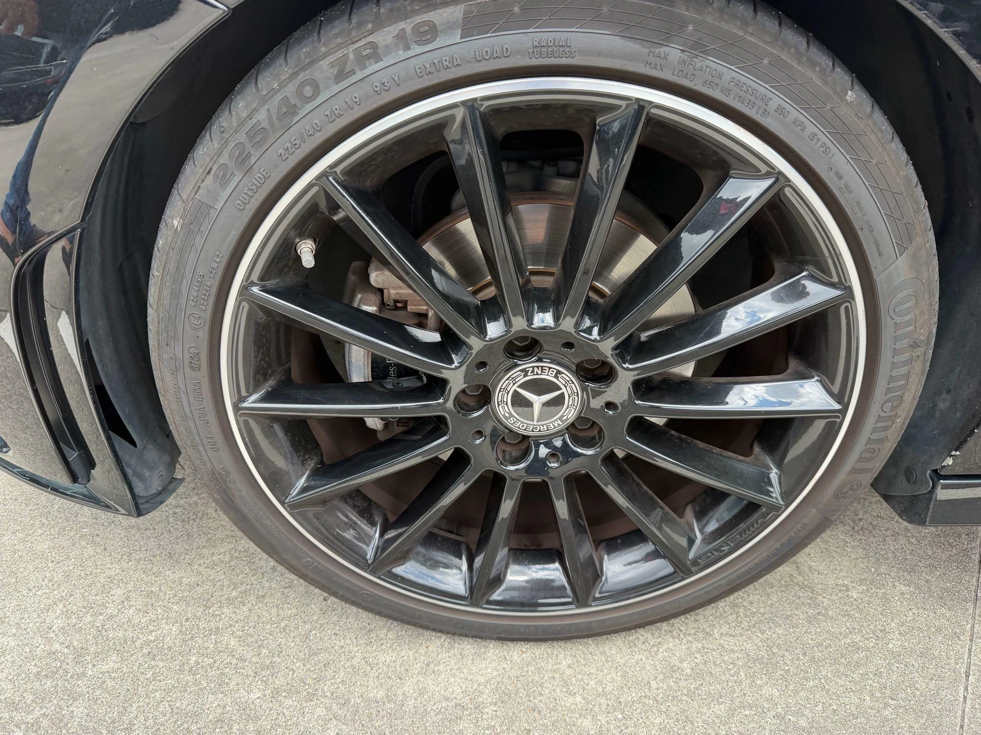 Mercedes-Benz-CLA-image-3