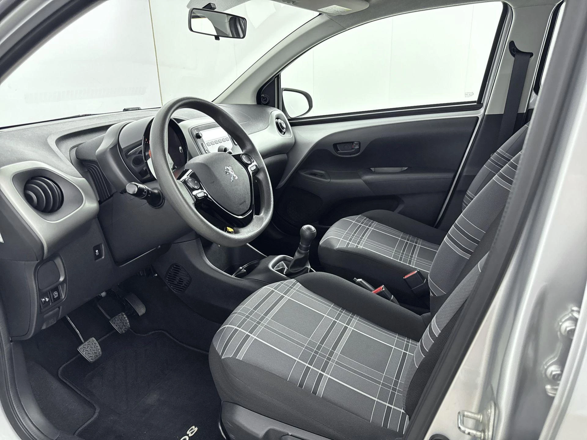 Peugeot-108-image-10