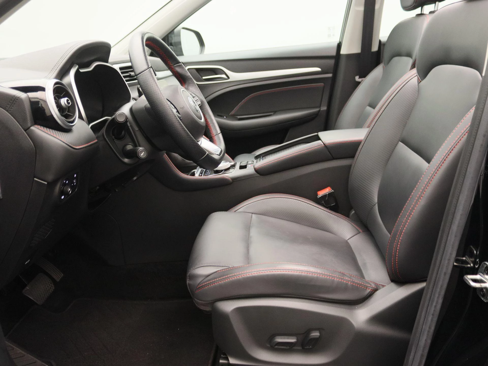 MG-ZS EV-image-15