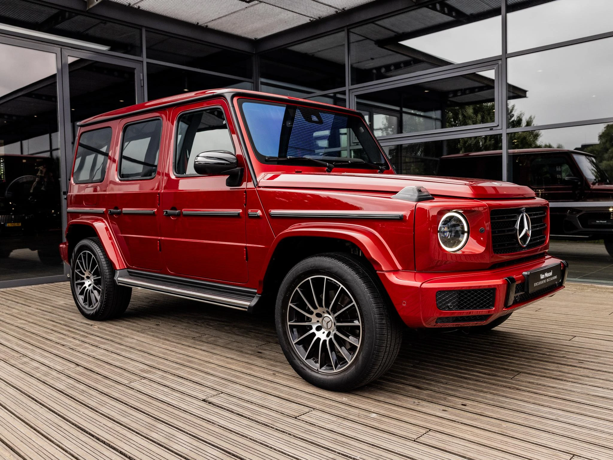 Mercedes-Benz-G-Klasse-image-3