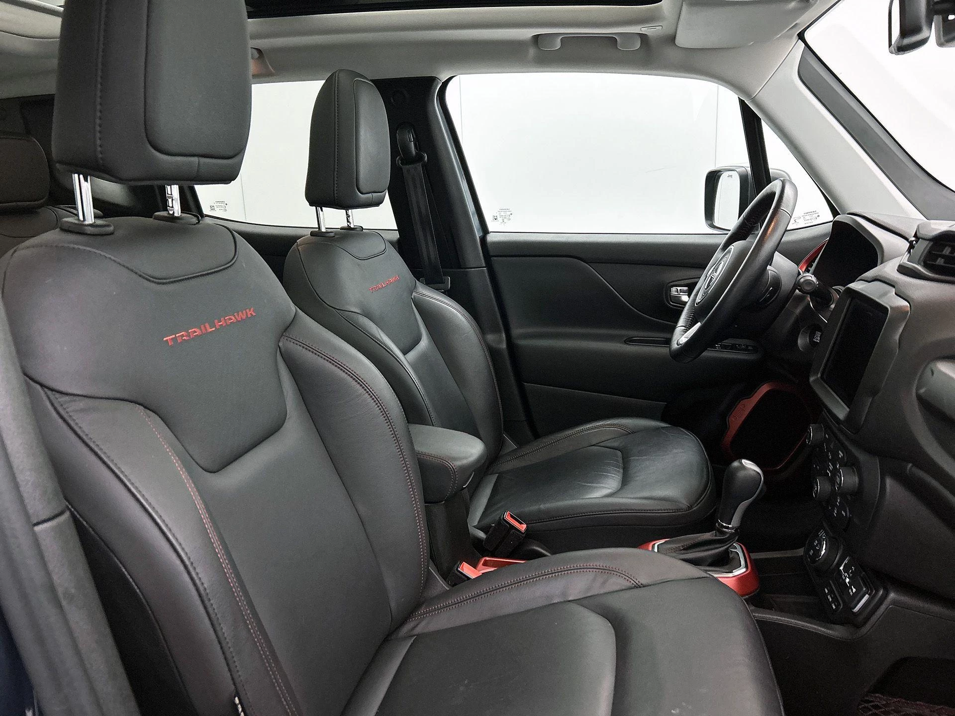 Jeep-Renegade-image-32