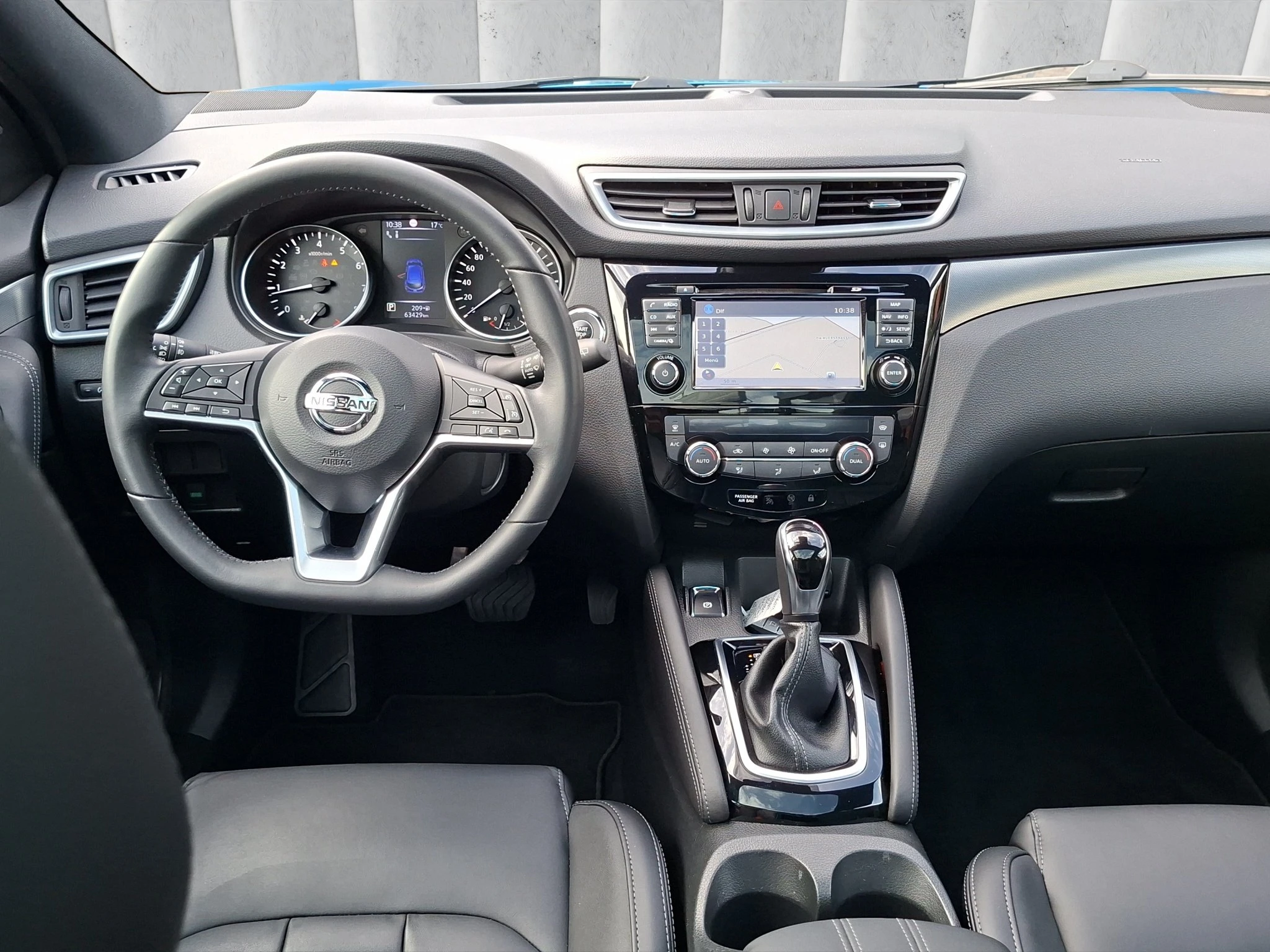 Nissan-QASHQAI-image-11