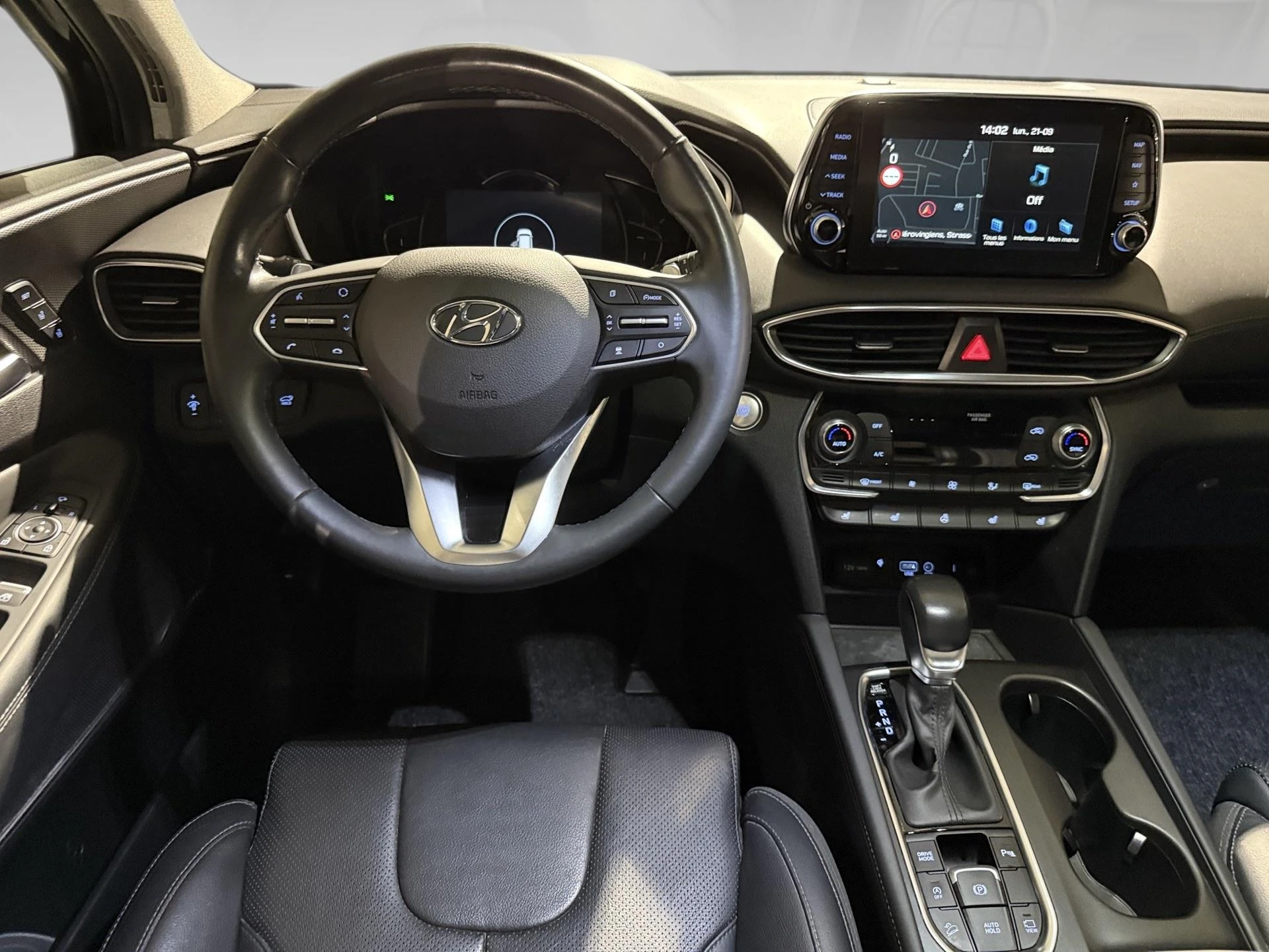 Hyundai-Santa Fe-image-5