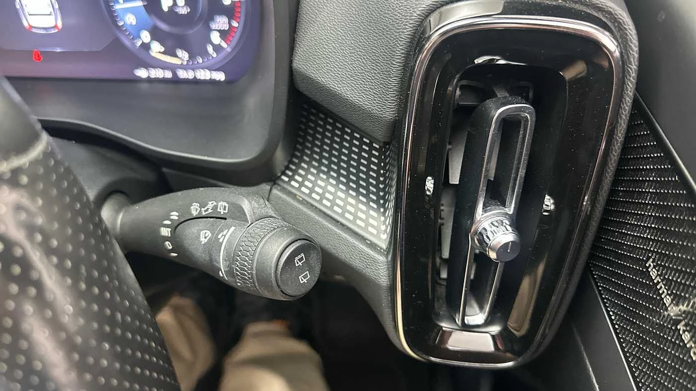 Volvo-XC40-image-41