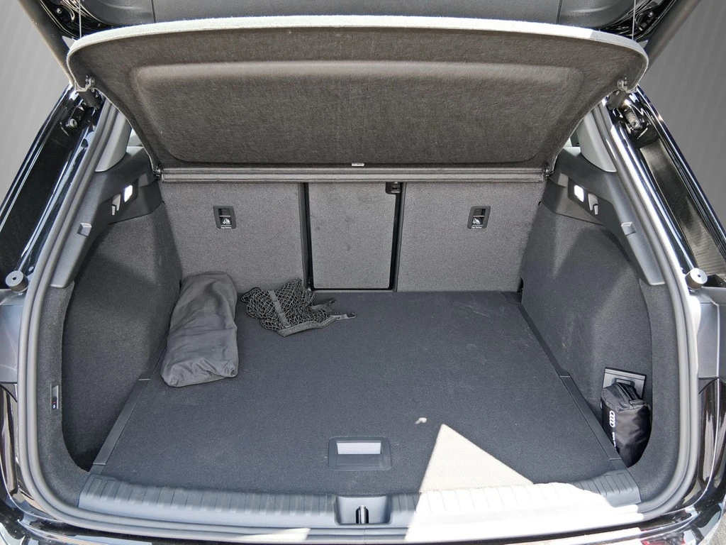 Audi-Q4 e-tron-image-5