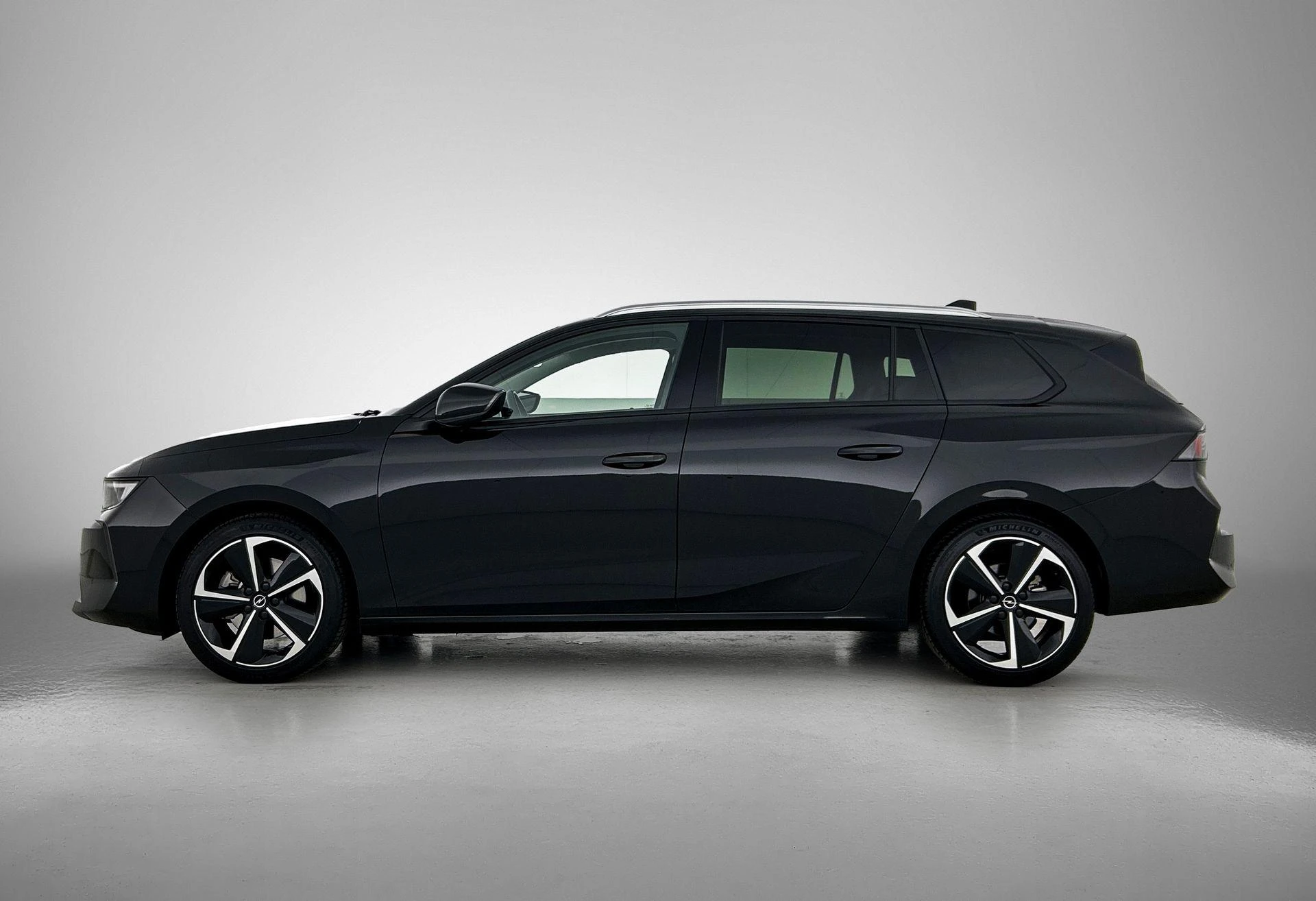 Opel-Astra-image-1