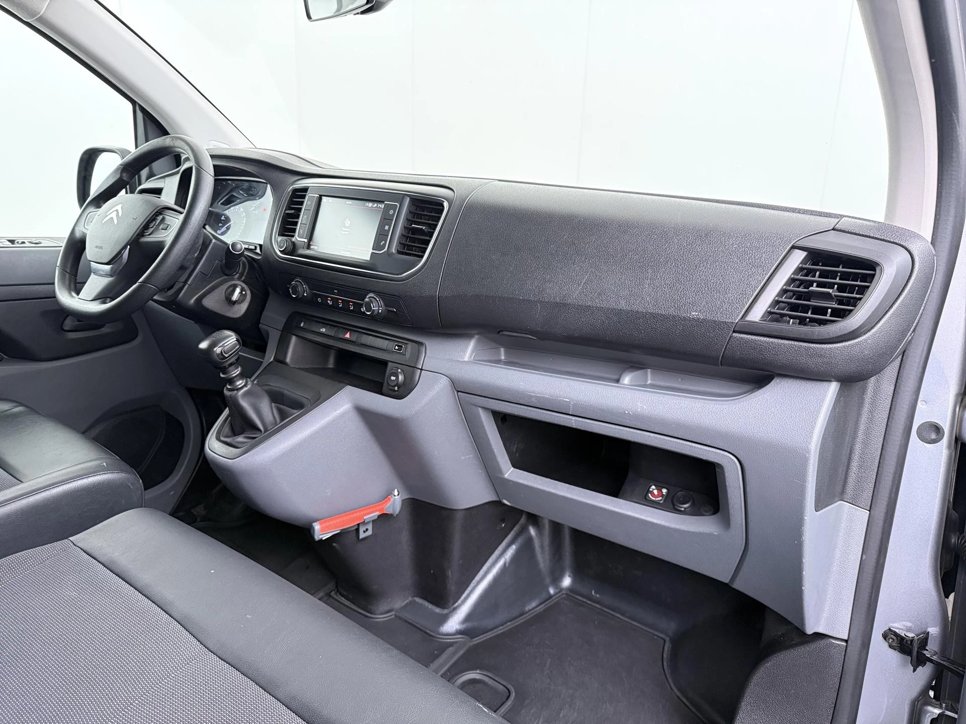 Citroën-Jumpy-image-24