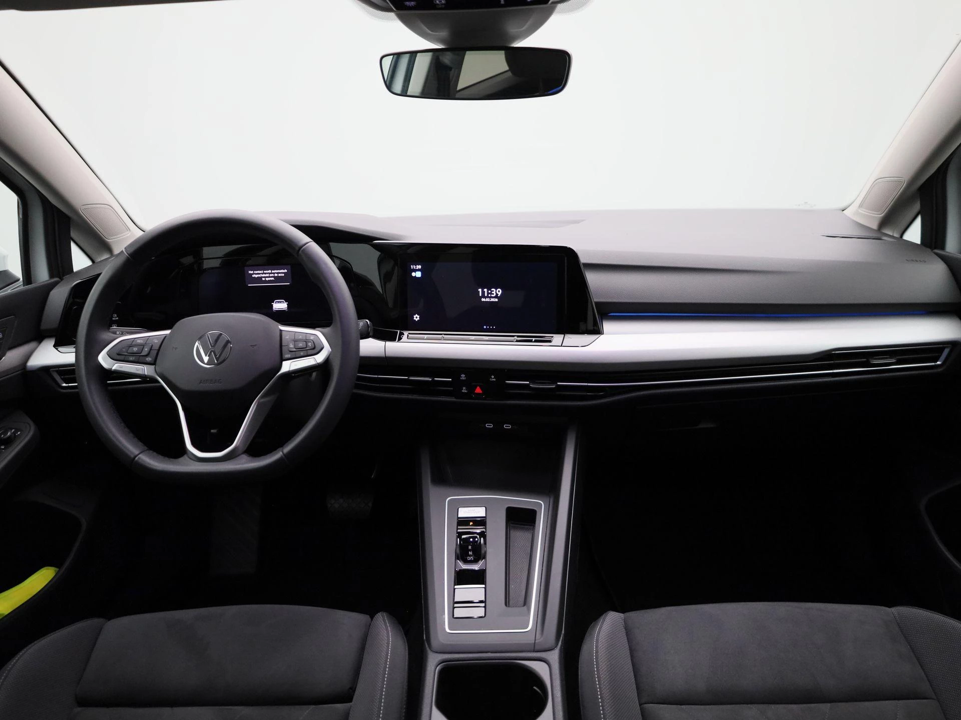 Volkswagen-Golf-image-36