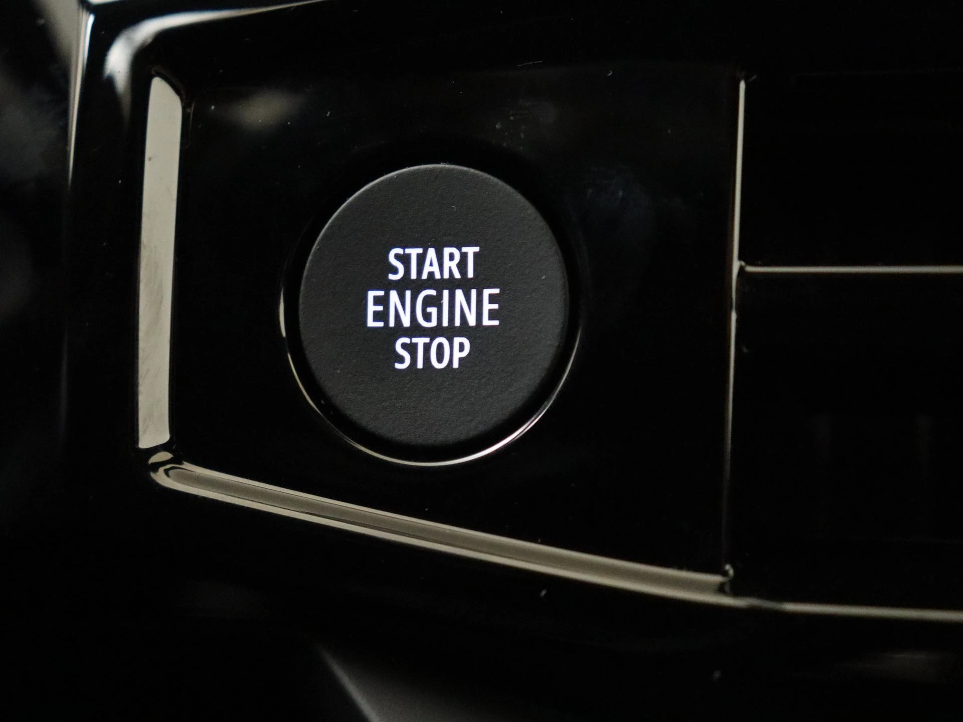 Renault-Clio-image-23