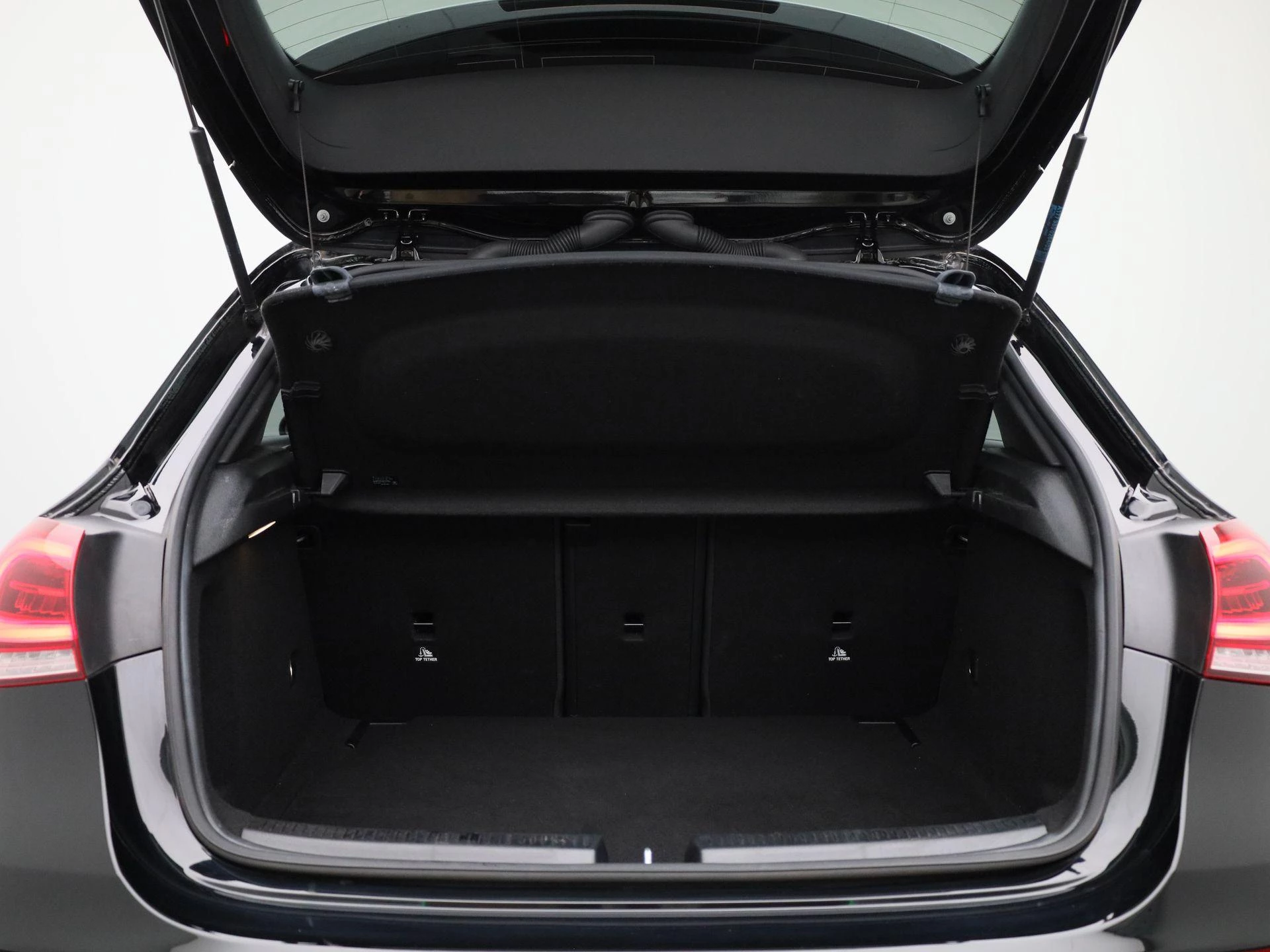 Mercedes-Benz-A-Klasse-image-13