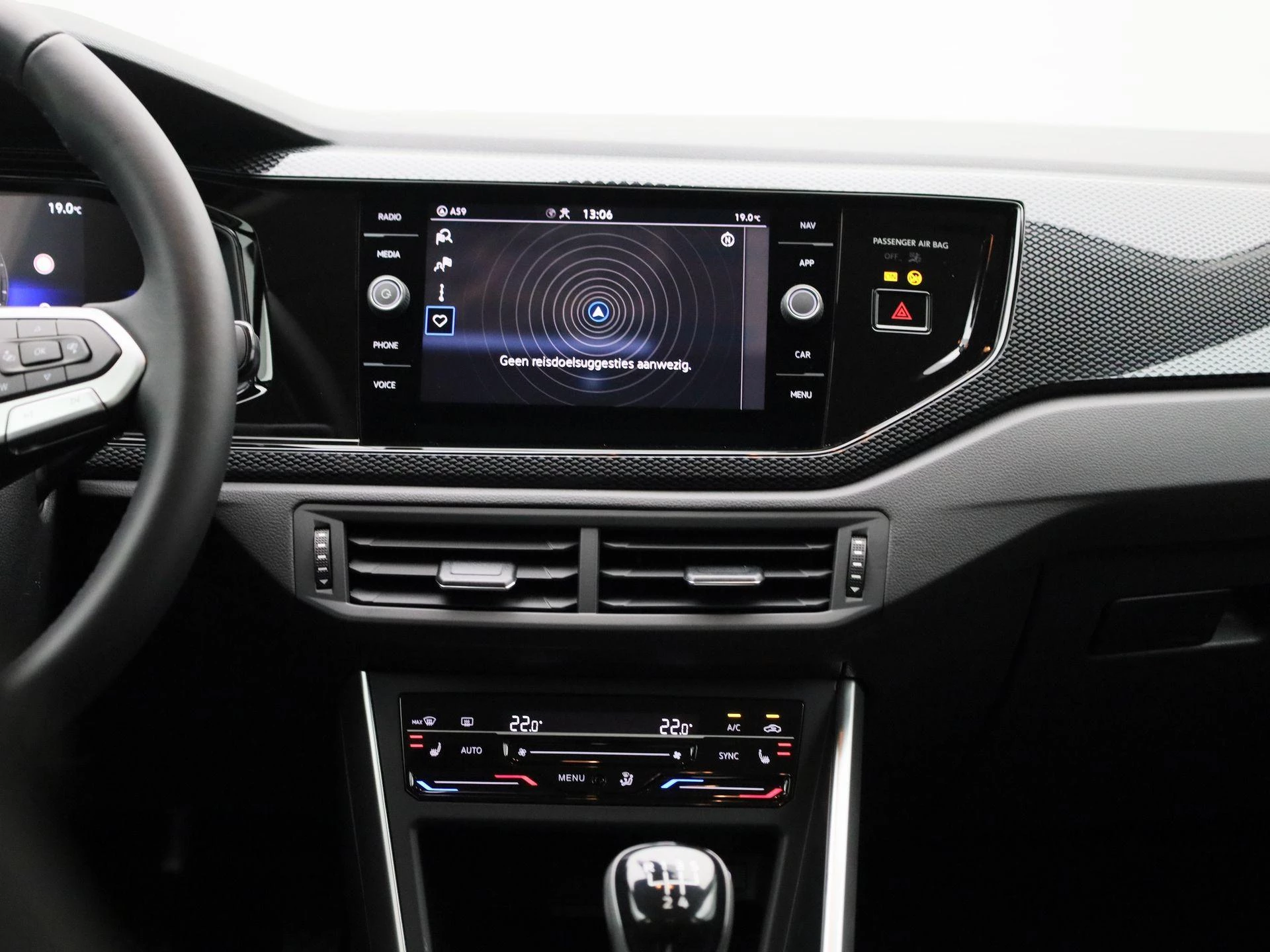 Volkswagen-Polo-image-8
