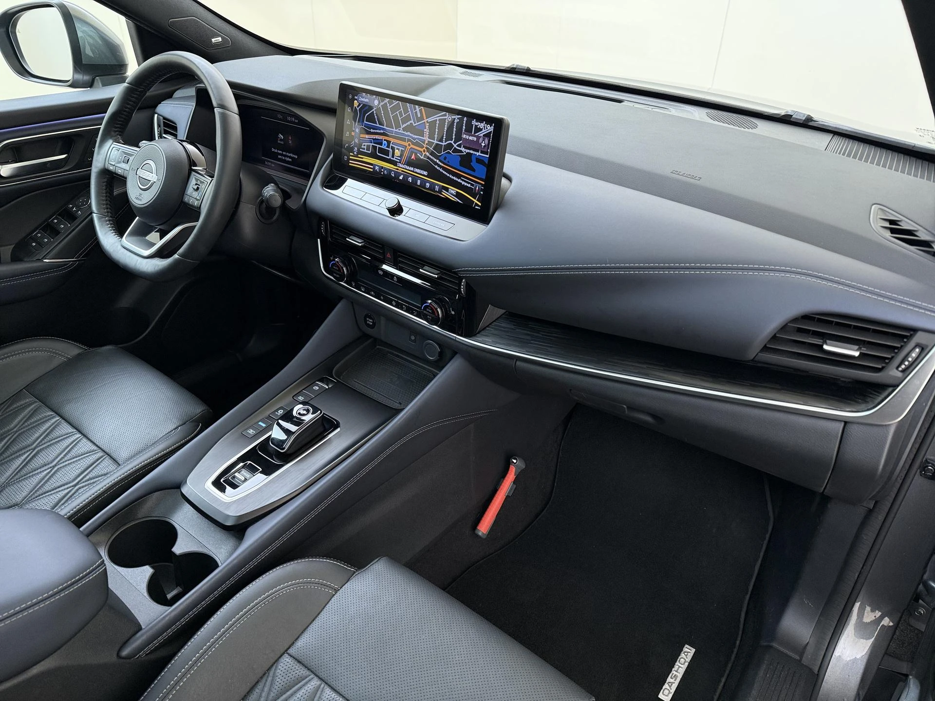 Nissan-QASHQAI-image-4