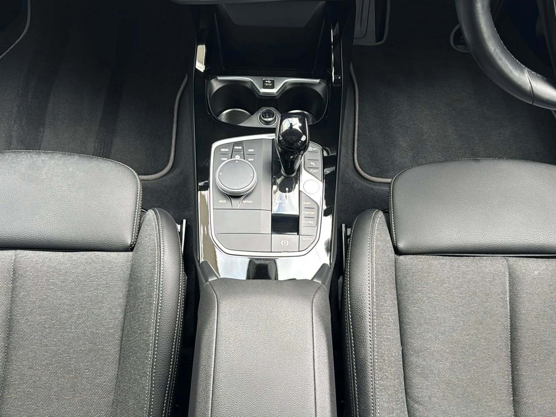 BMW-1 Series-image-12