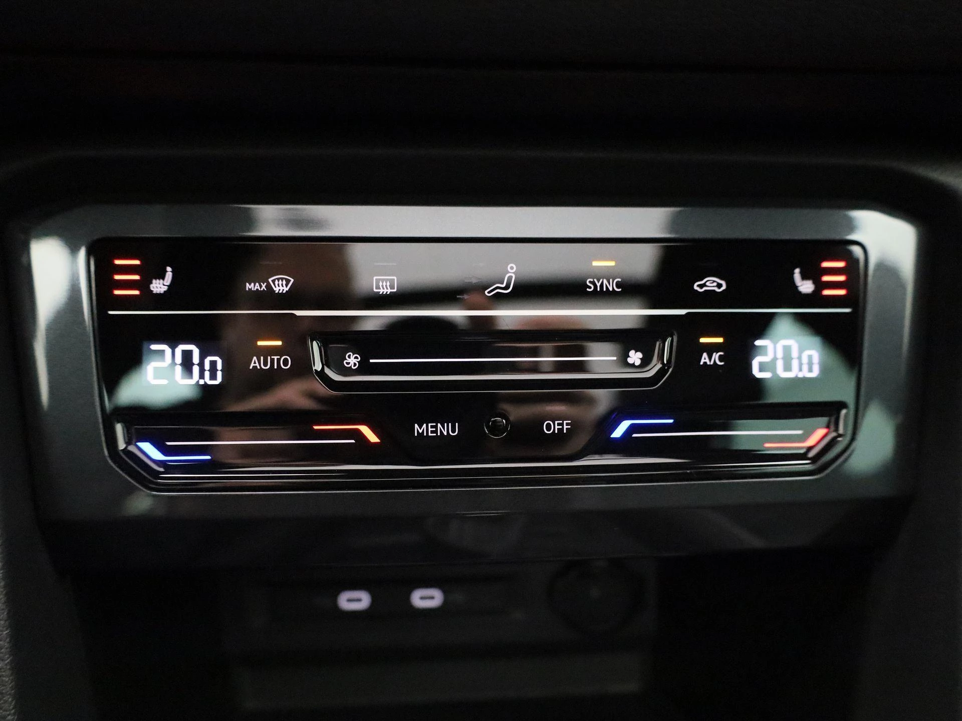 Volkswagen-Tiguan-image-29