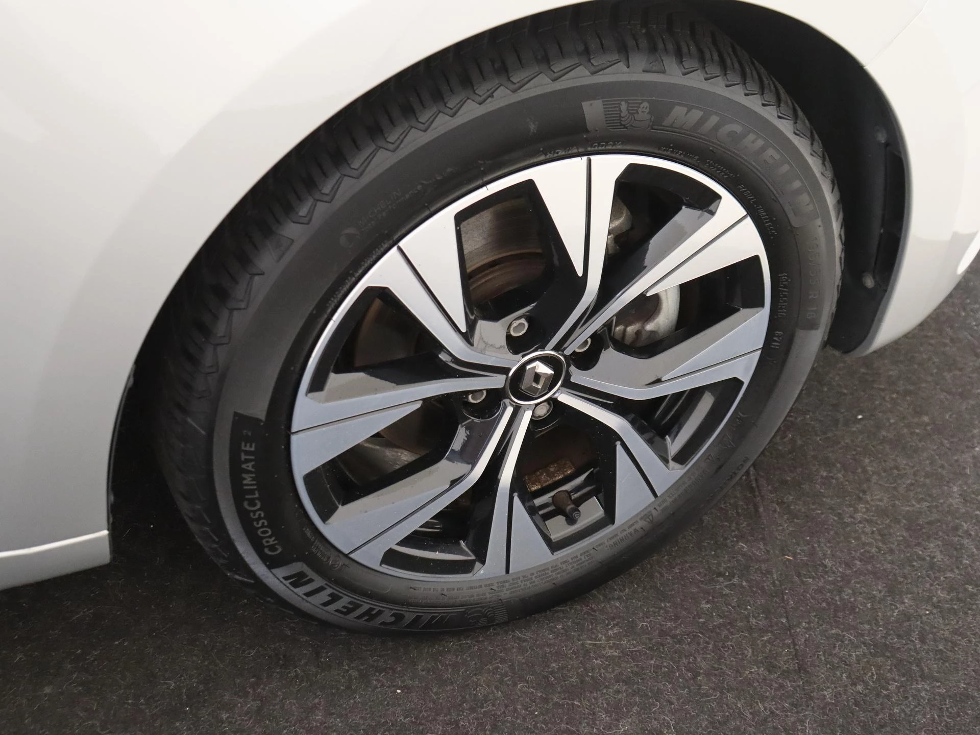 Renault Clio 1.6 E-Tech Hybrid 140 Limited