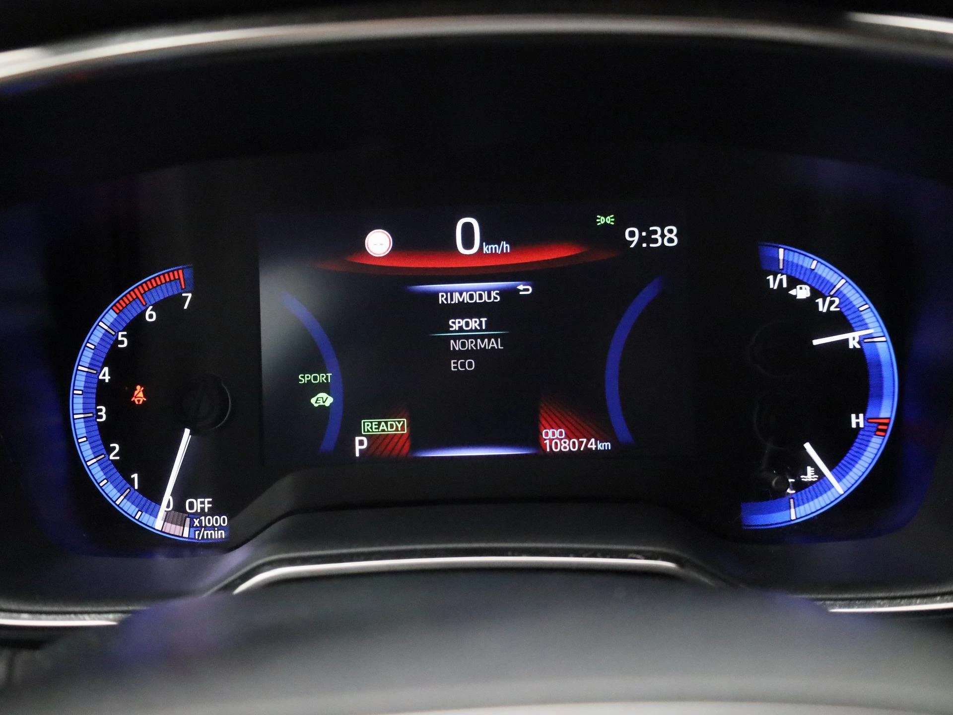 Toyota Corolla Touring Sports 1.8 Hybrid Business Intro
