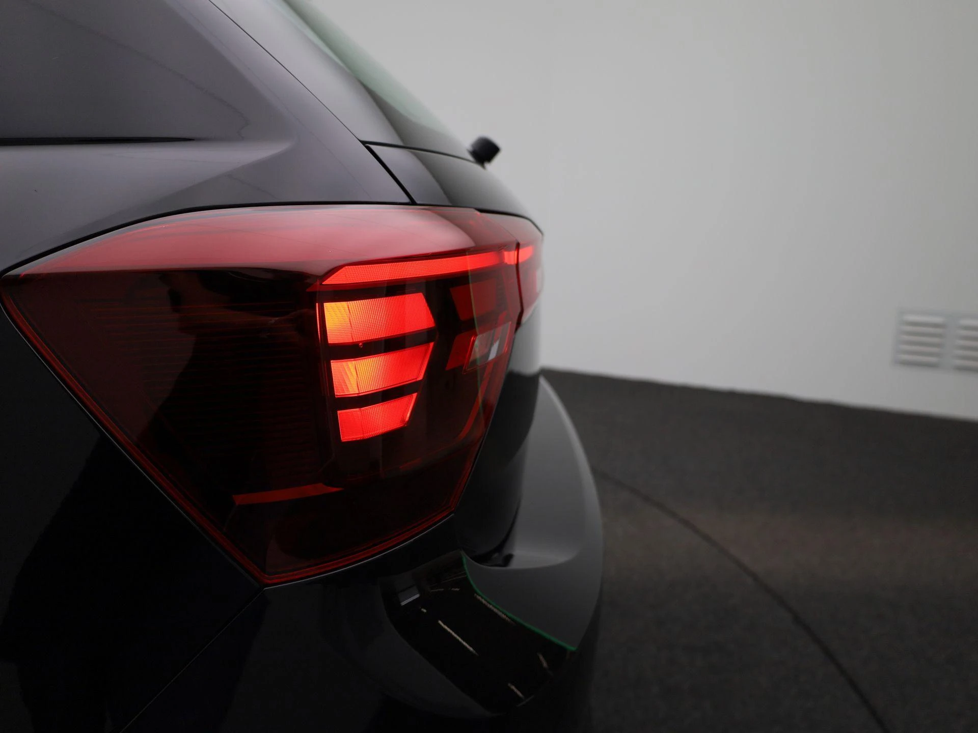 Volkswagen-Polo-image-37