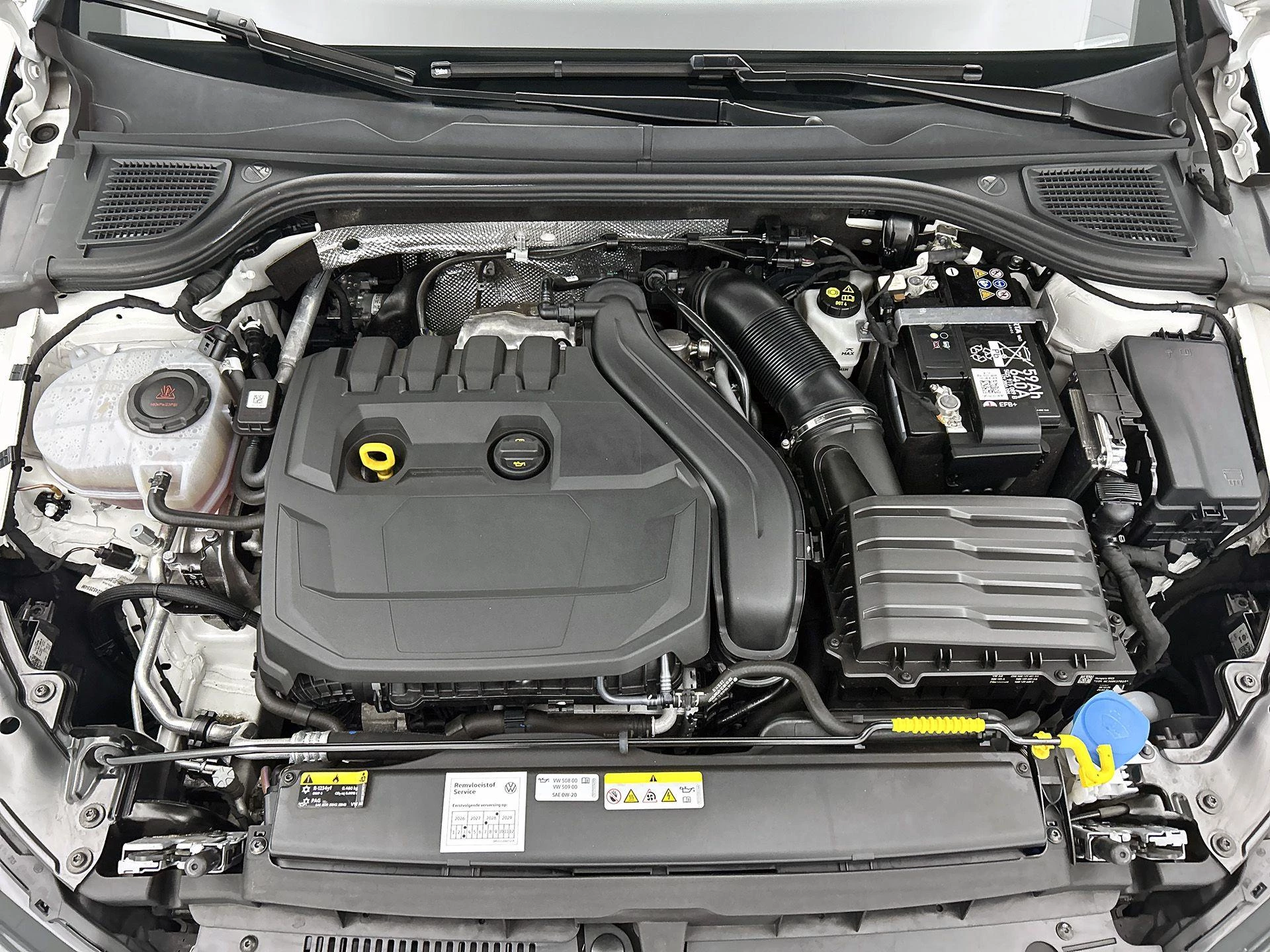 Volkswagen-Golf-image-20