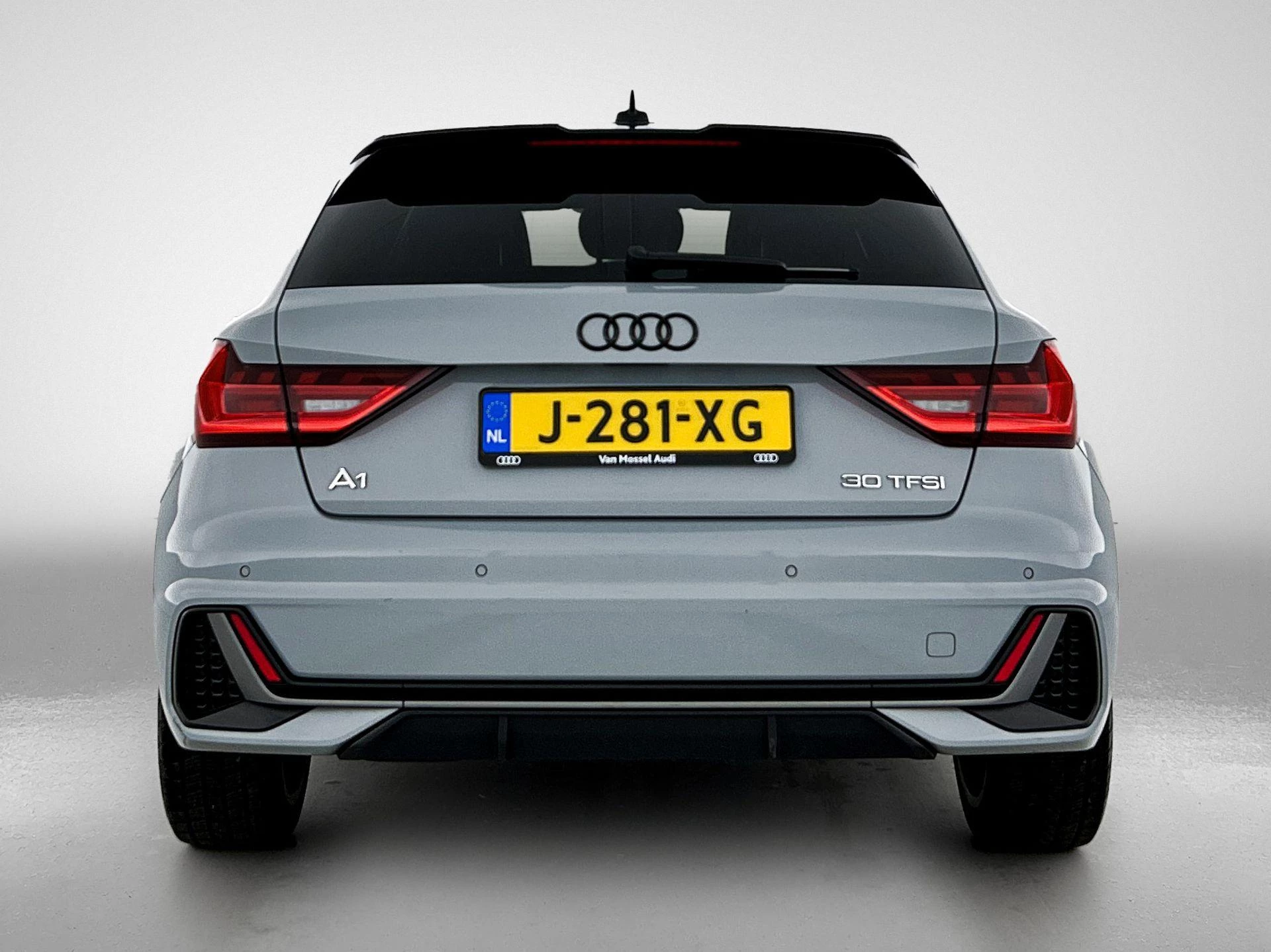 Audi-A1 Sportback-image-2