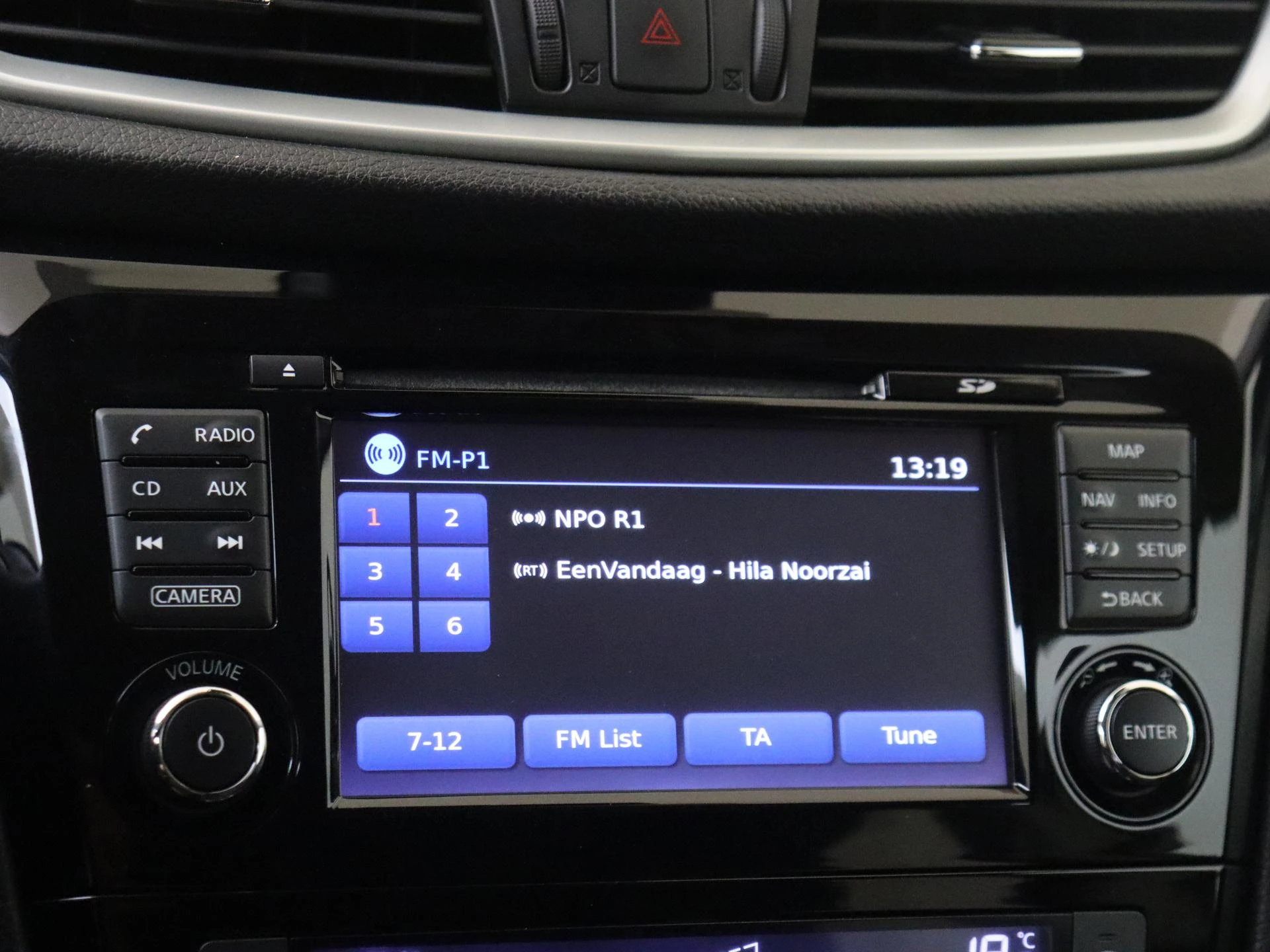 Nissan-QASHQAI-image-16