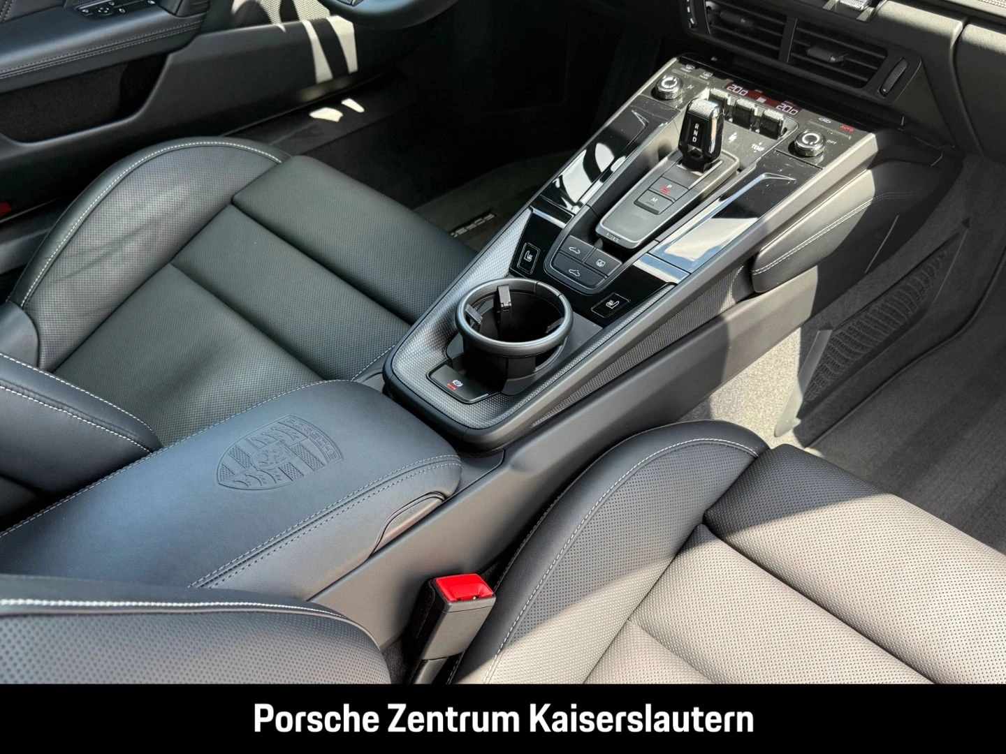 Porsche 911 992 Carrera Sportabgasanlage BOSE 21-Zoll carrera s