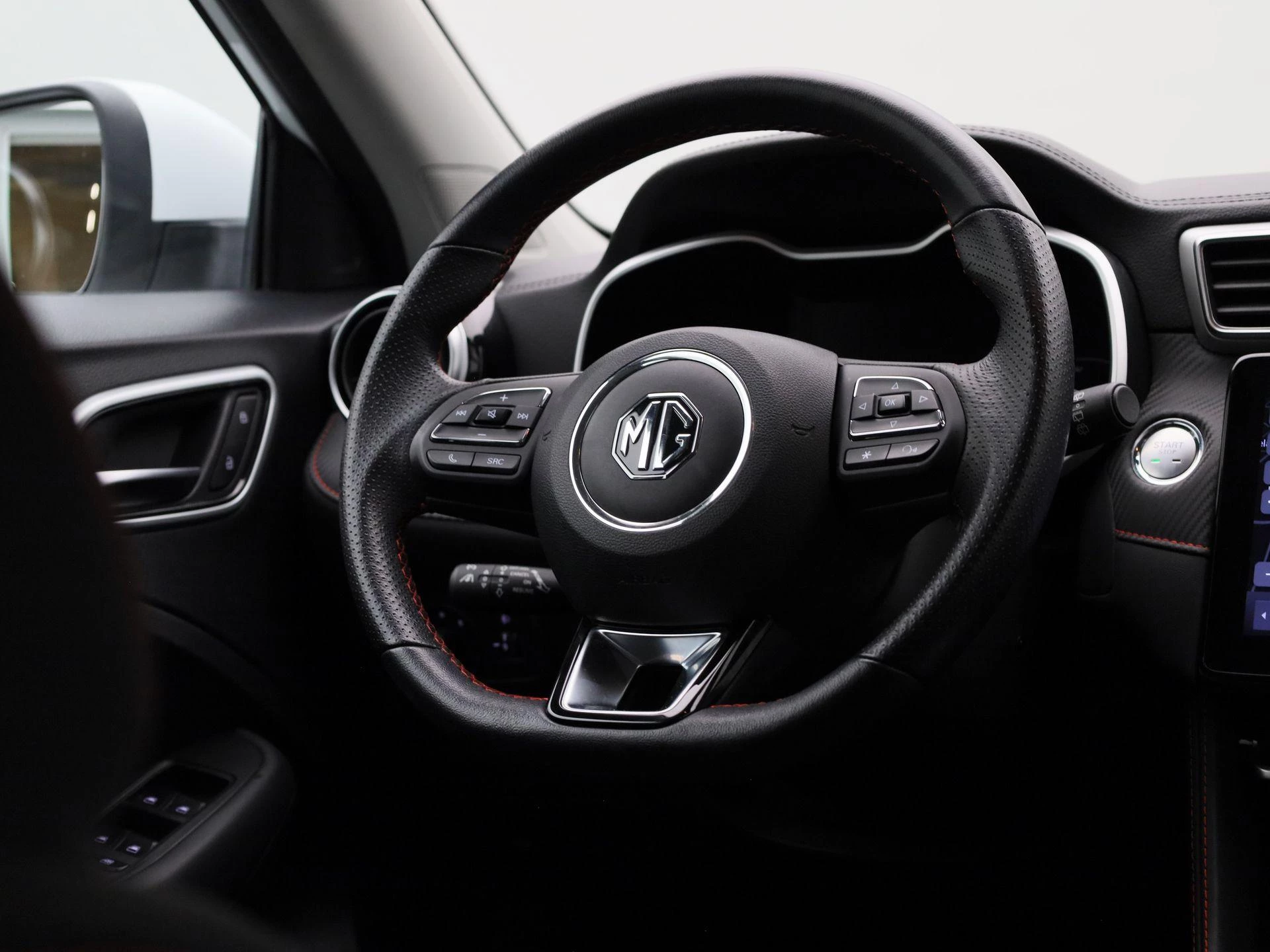 MG-ZS EV-image-31