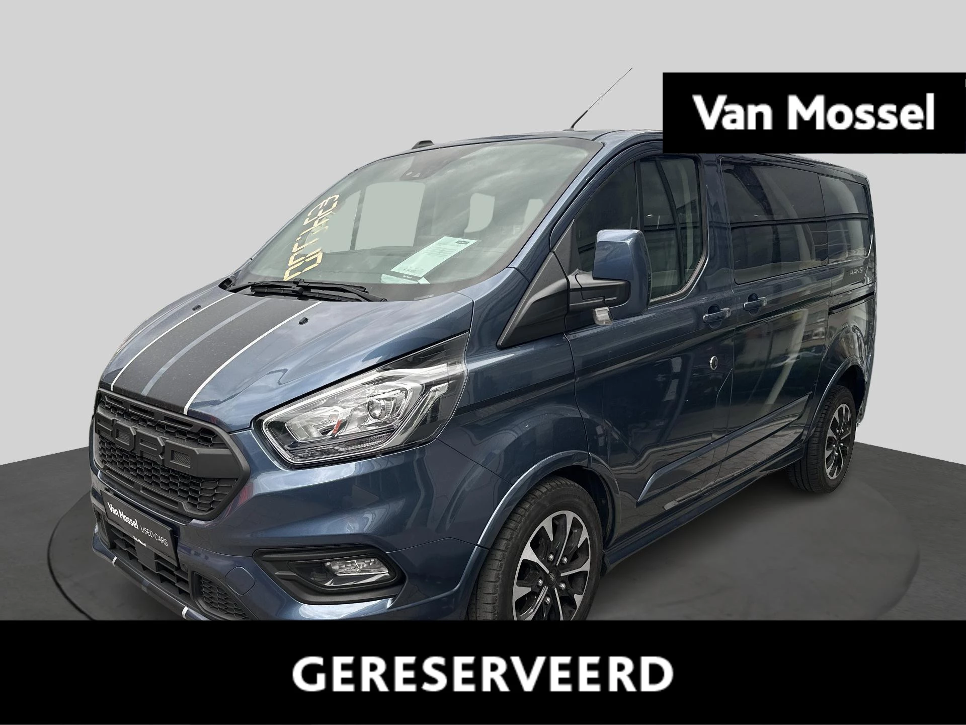 Ford-Transit Custom-image-0