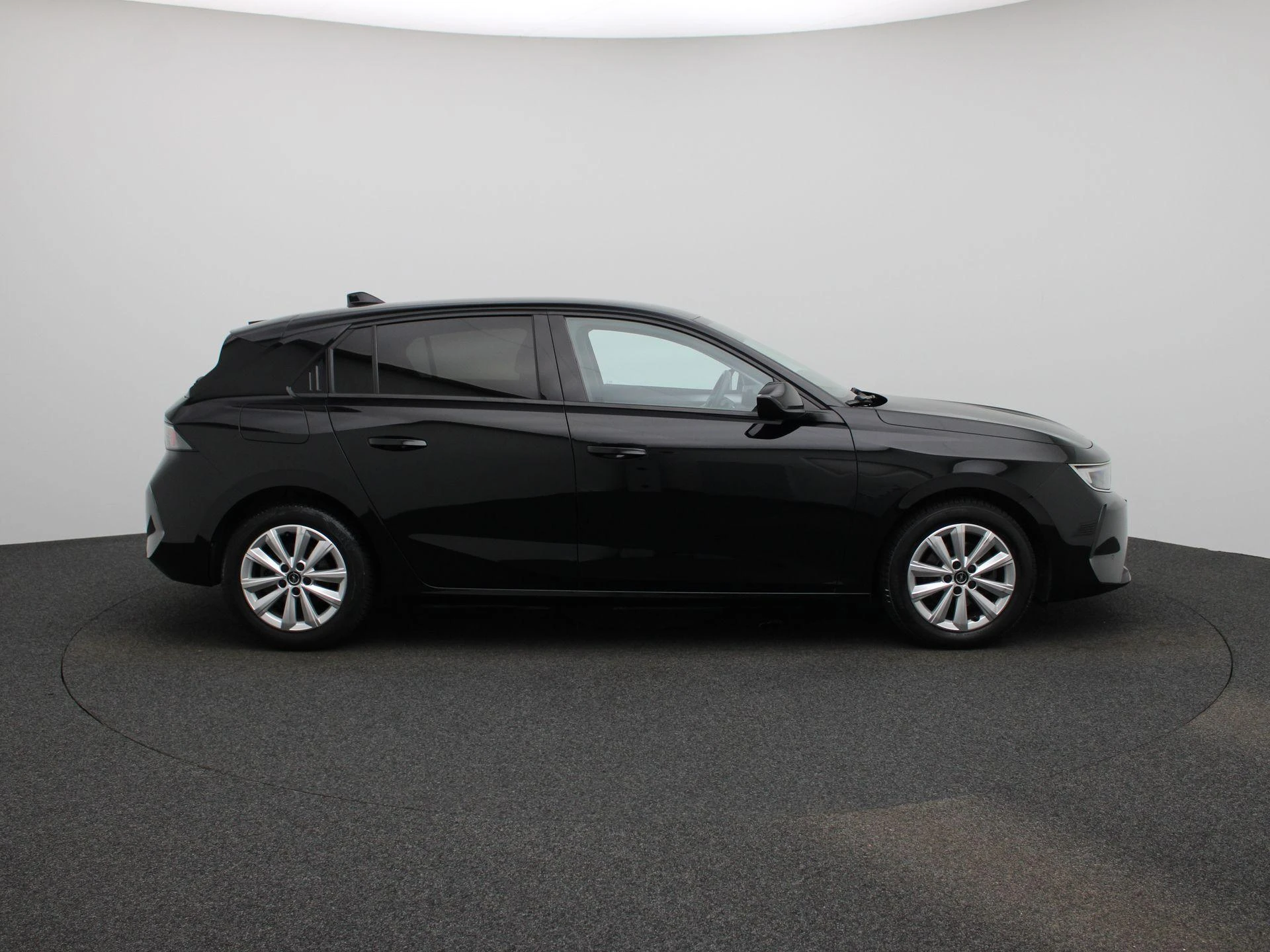 Opel-Astra-image-5