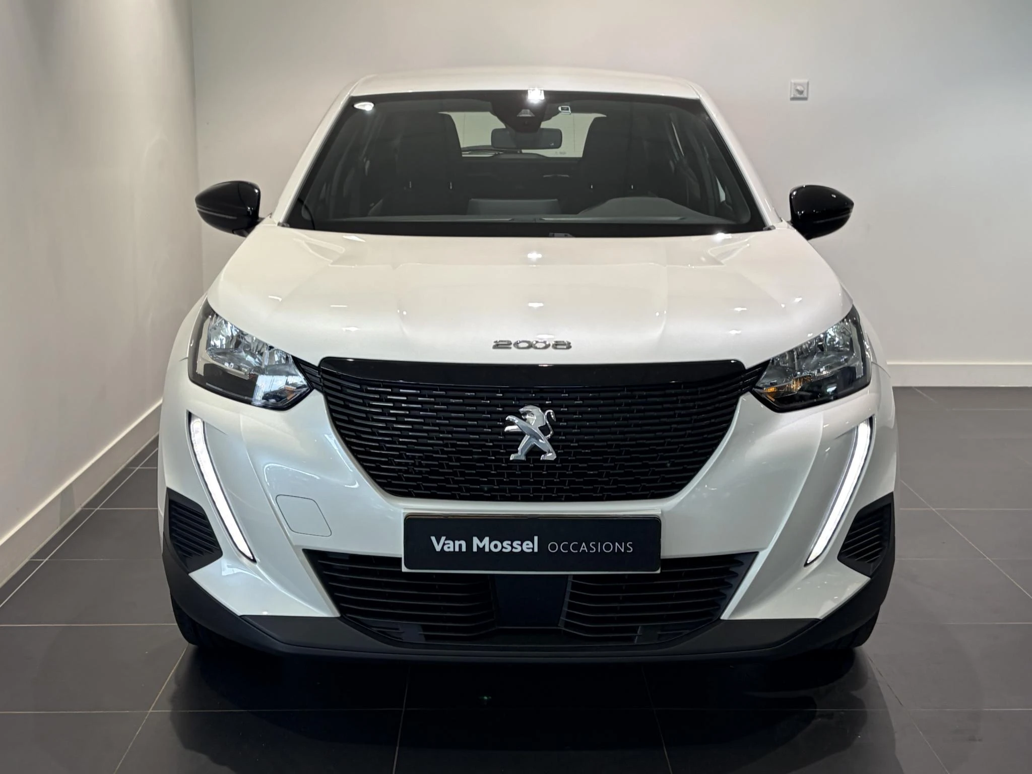 Peugeot-2008-image-1