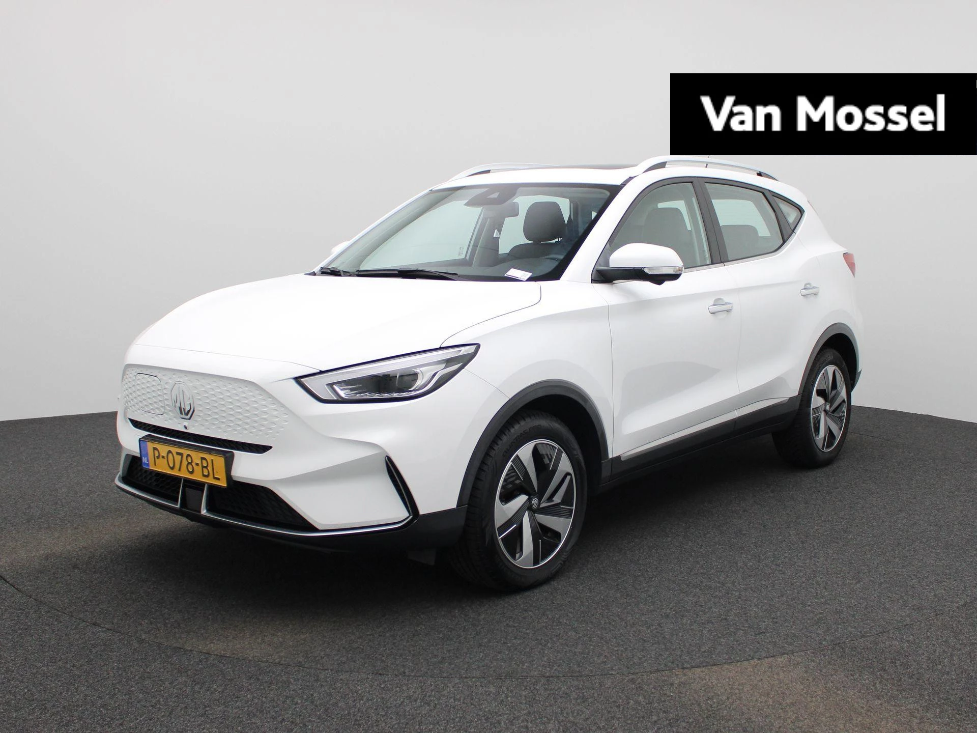 MG-ZS EV-image-0