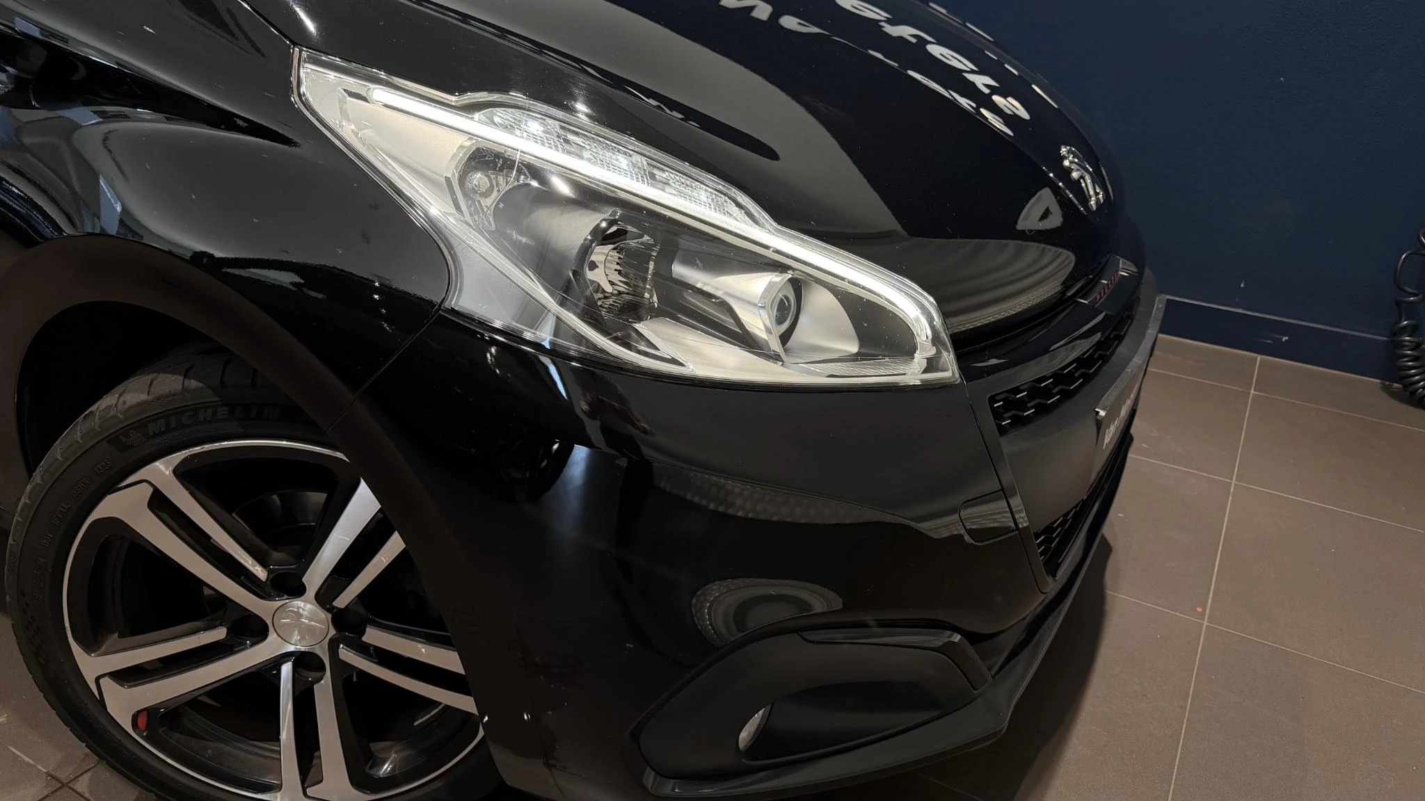 Peugeot-208-image-25