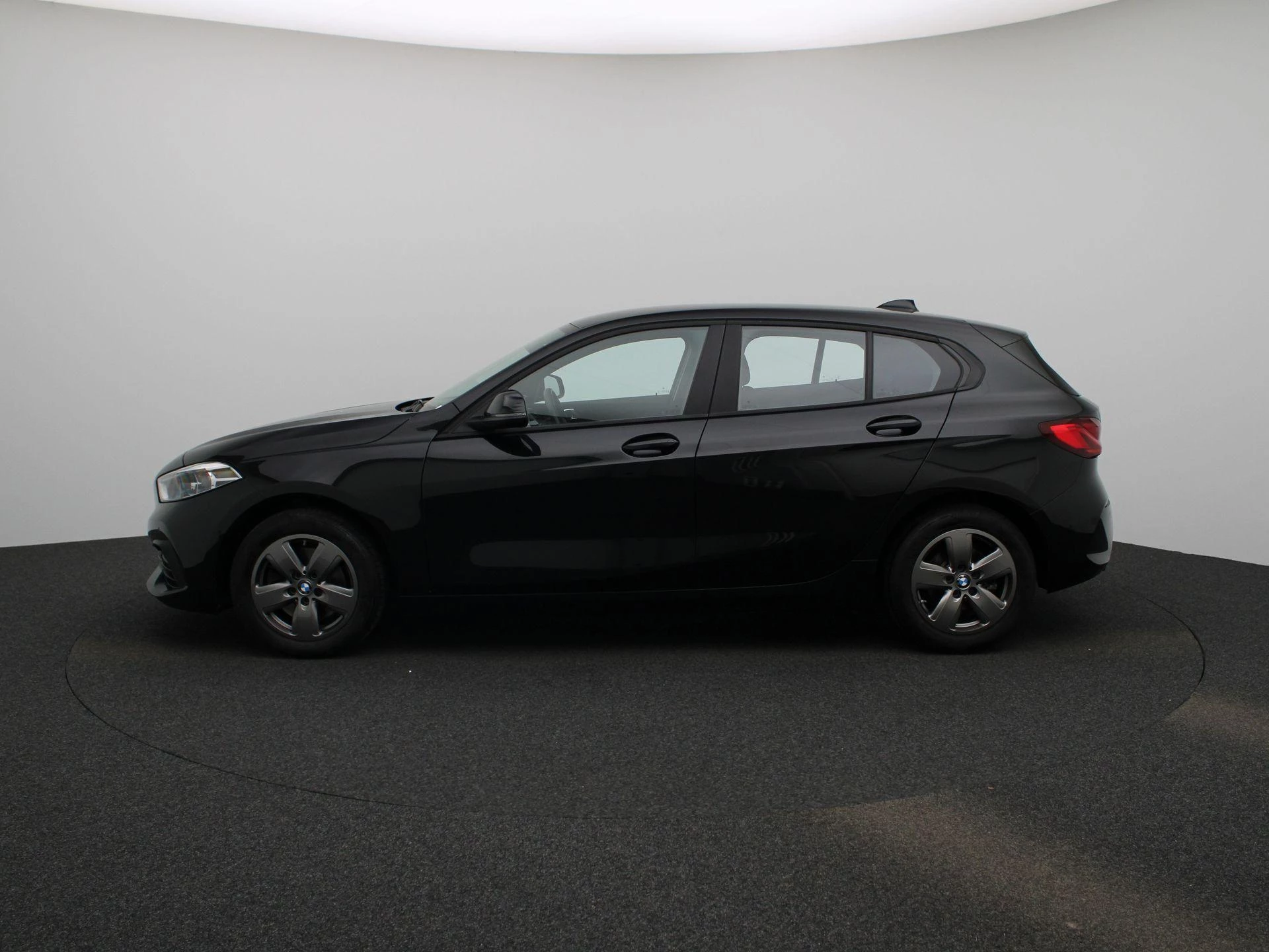 BMW-1 Reeks-image-3
