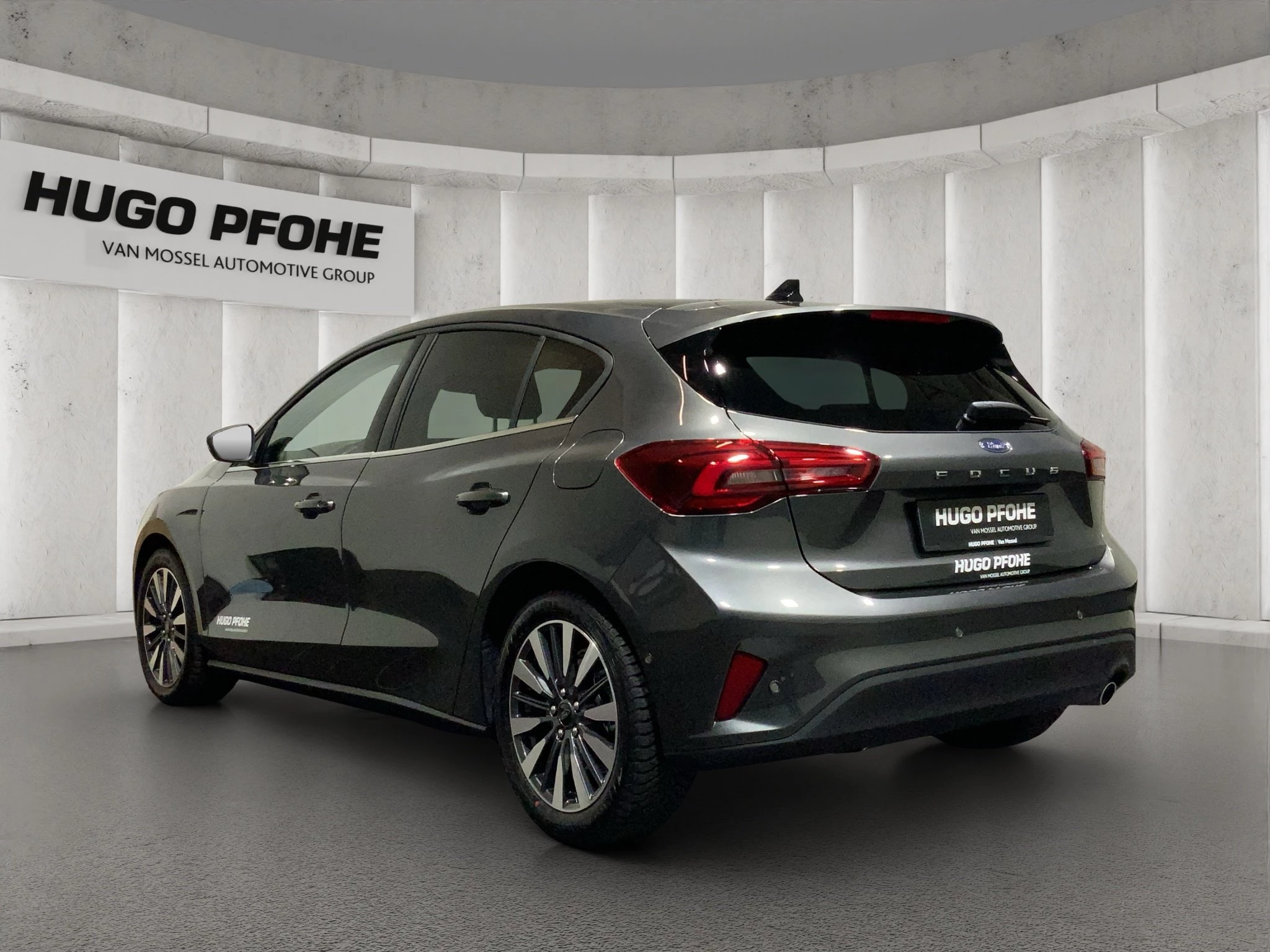 Ford Focus Titanium X Lim. 1.0 EcoBoost Hybrid 114kW(155PS) Aut. Panor.-Dach