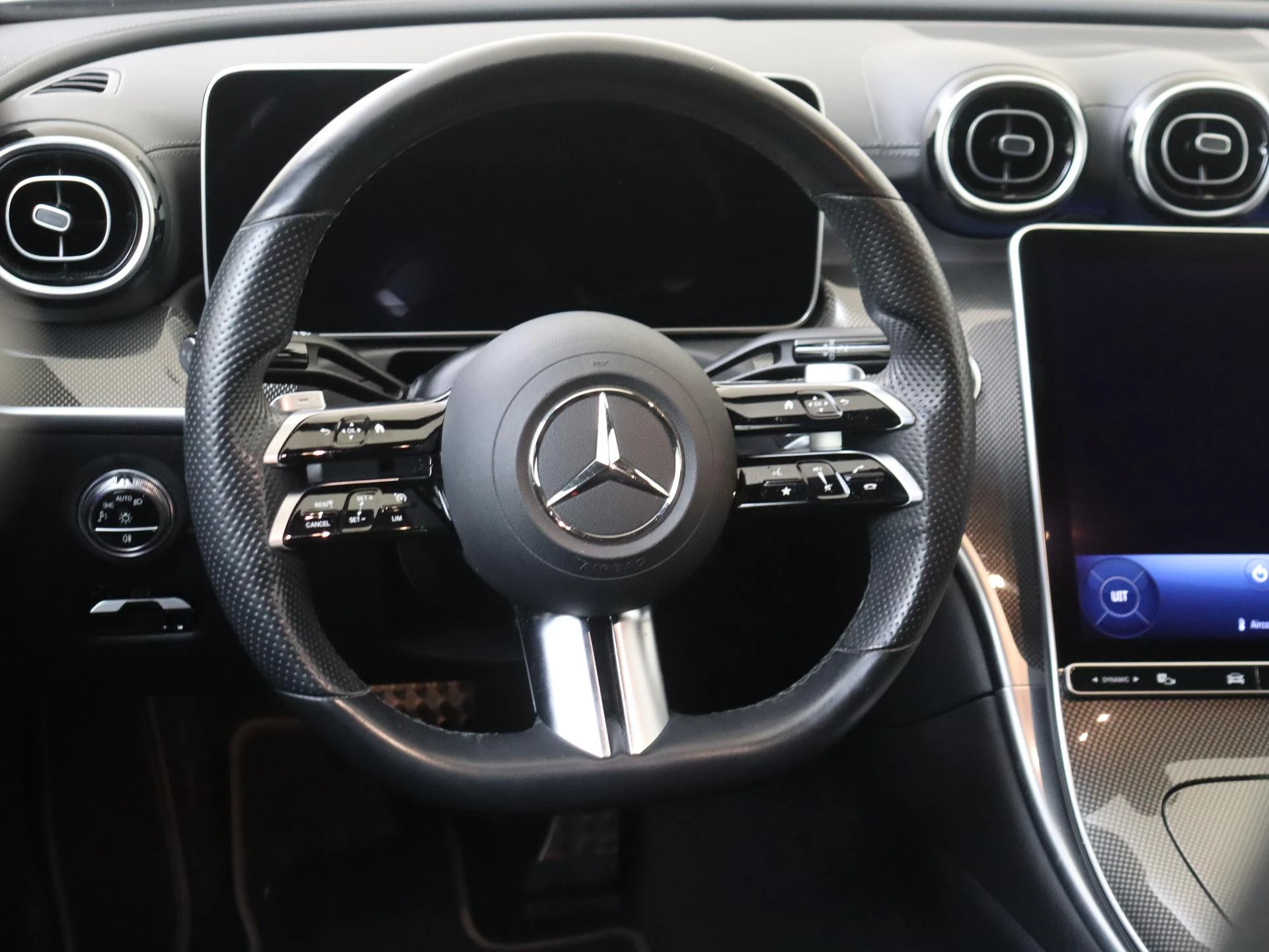Mercedes-Benz C-Klasse 180 AMG Line