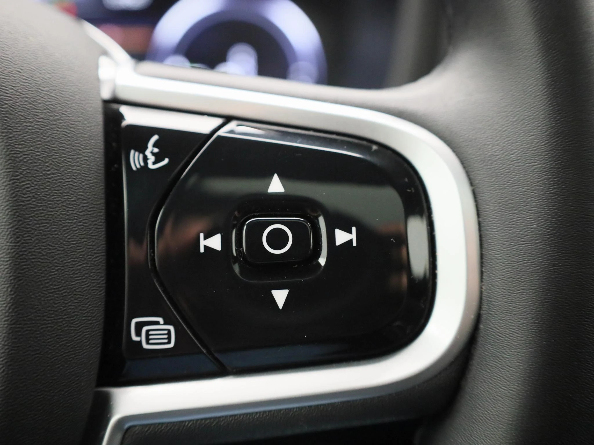 Volvo-V60-image-27