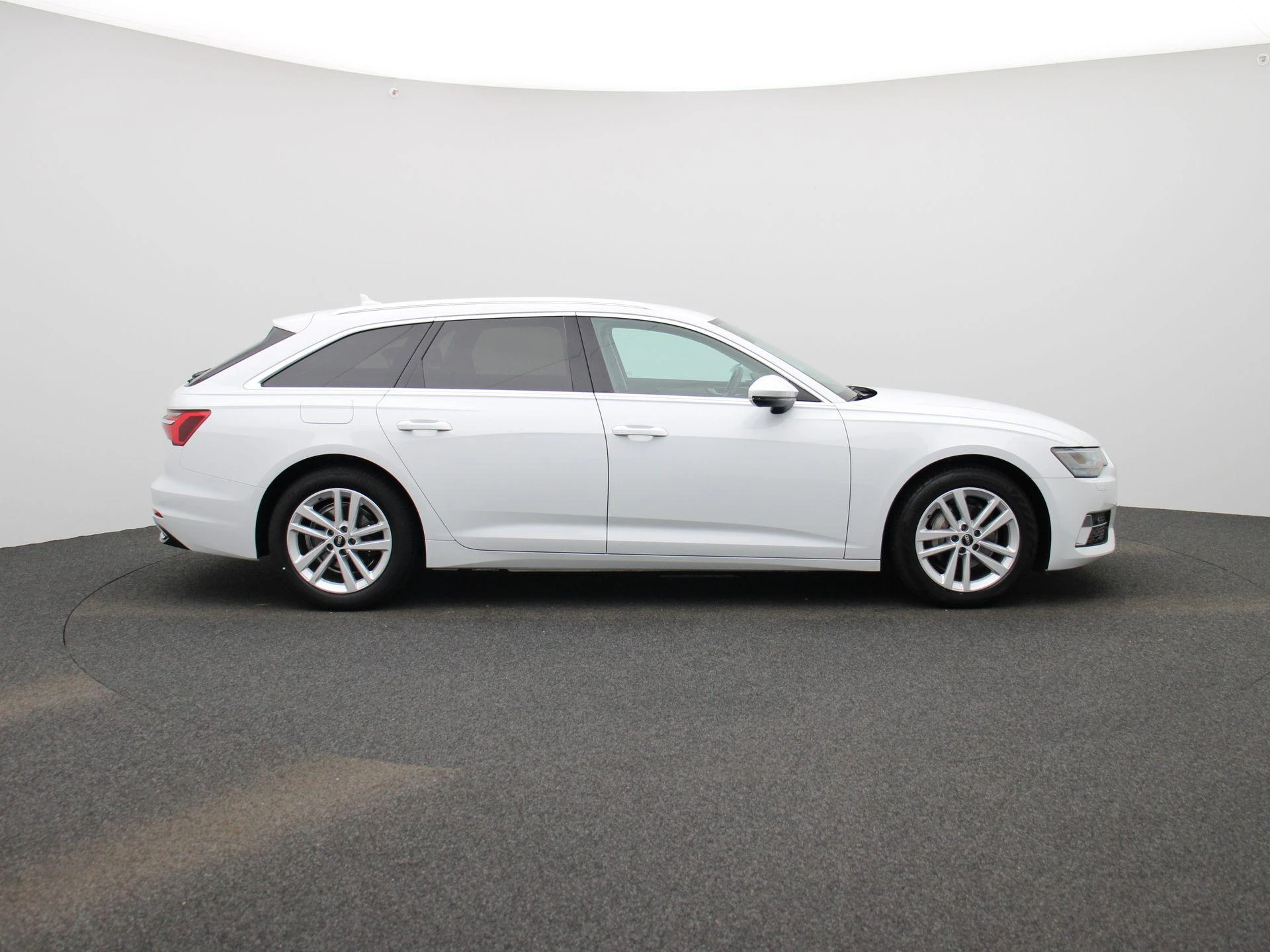 Audi-A6-image-5