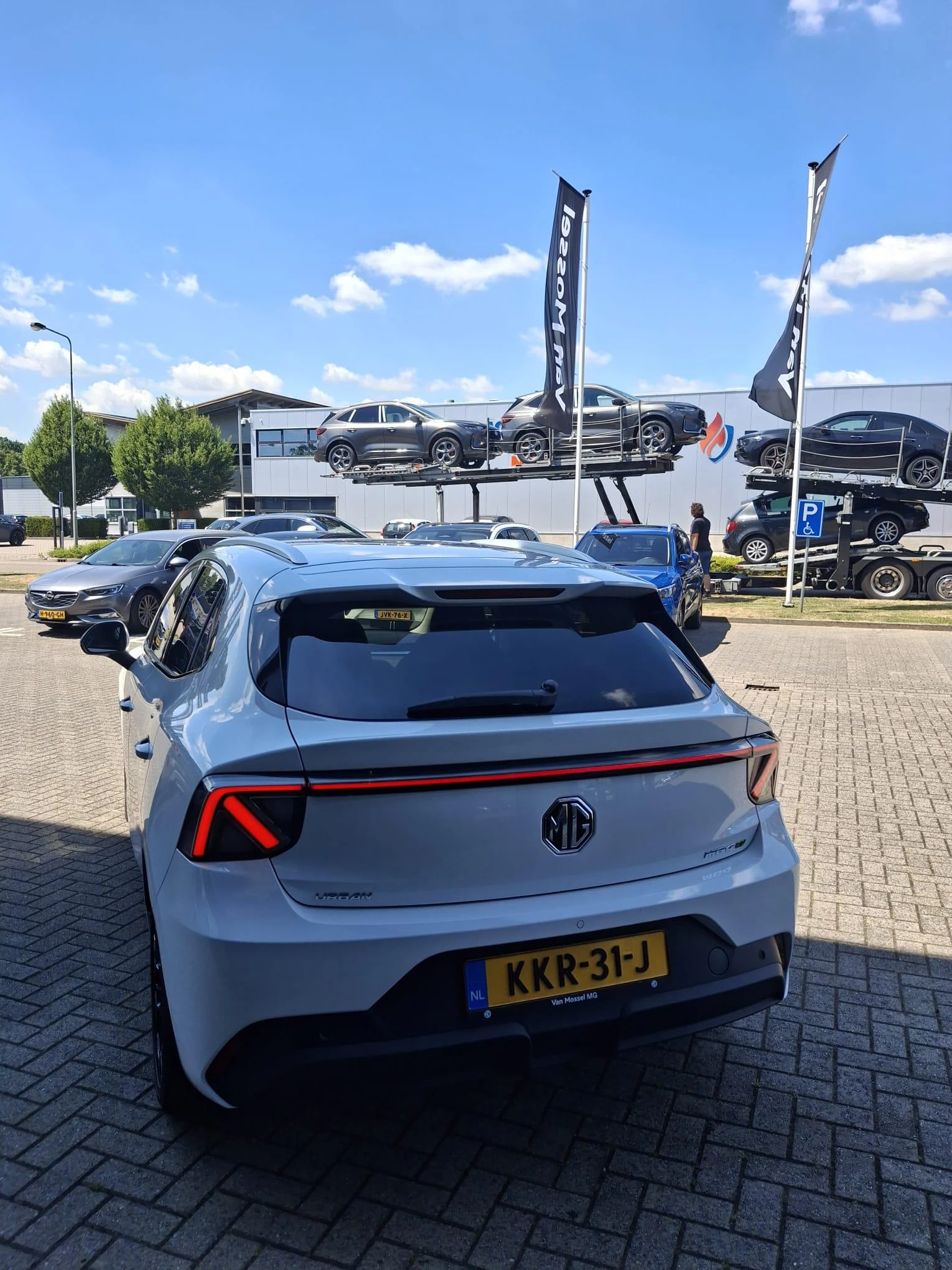 MG-MG4 EV Urban-image-14