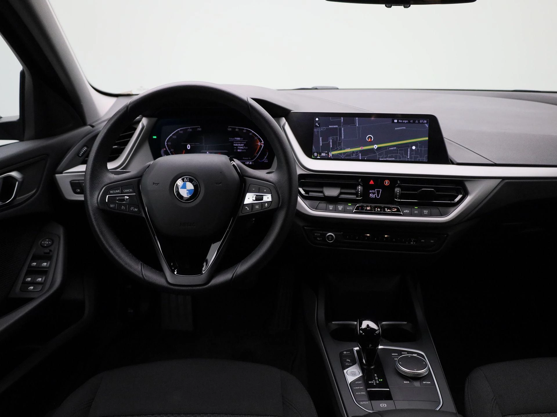 BMW-1 Reeks-image-6