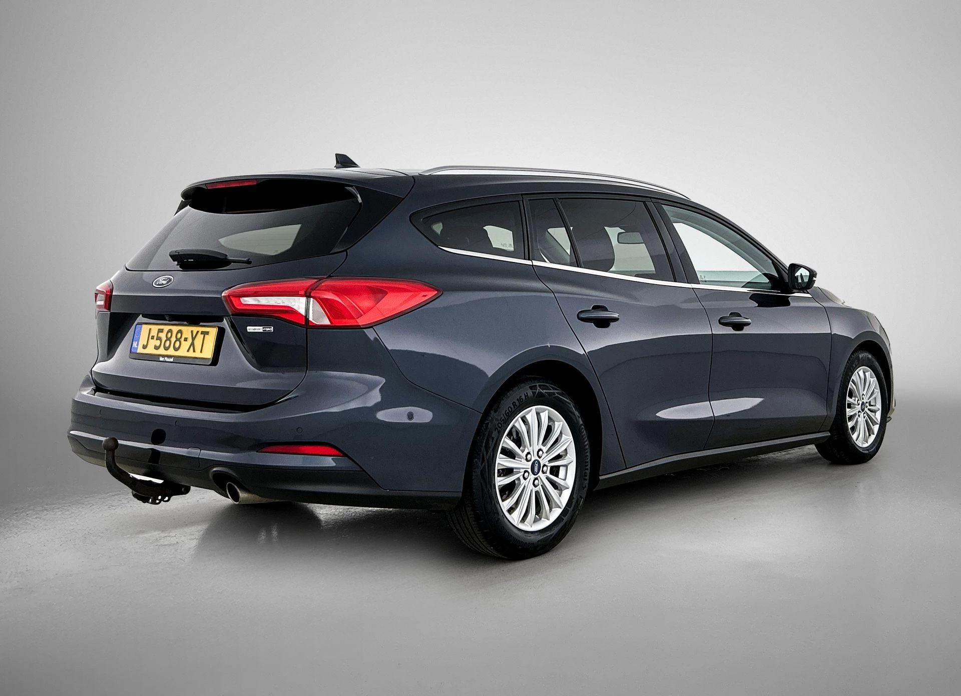 Ford Focus Wagon 1.0 EcoBoost Hybrid Titanium X Business