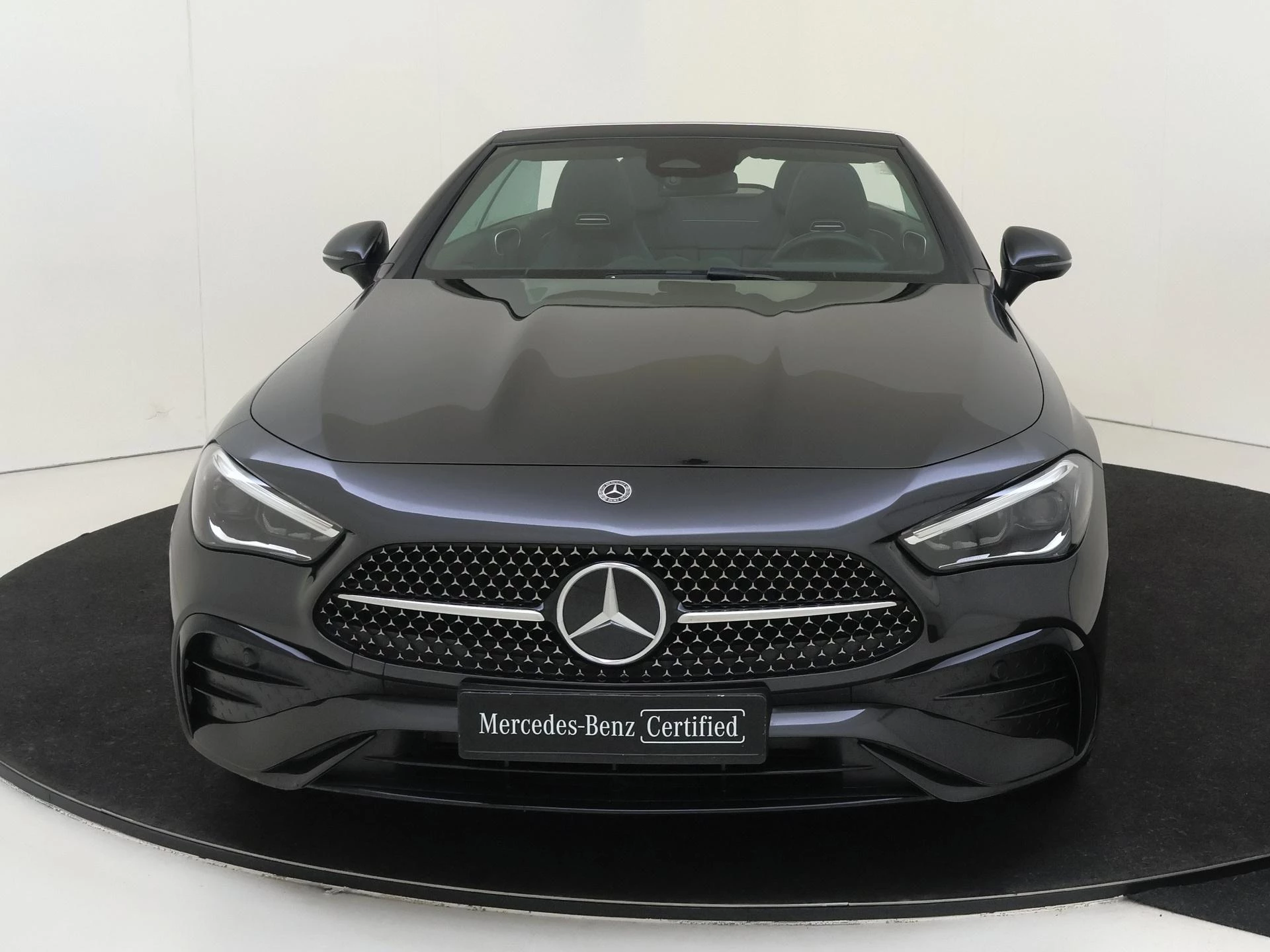 Mercedes-Benz CLE Cabriolet 200 AMG Line
